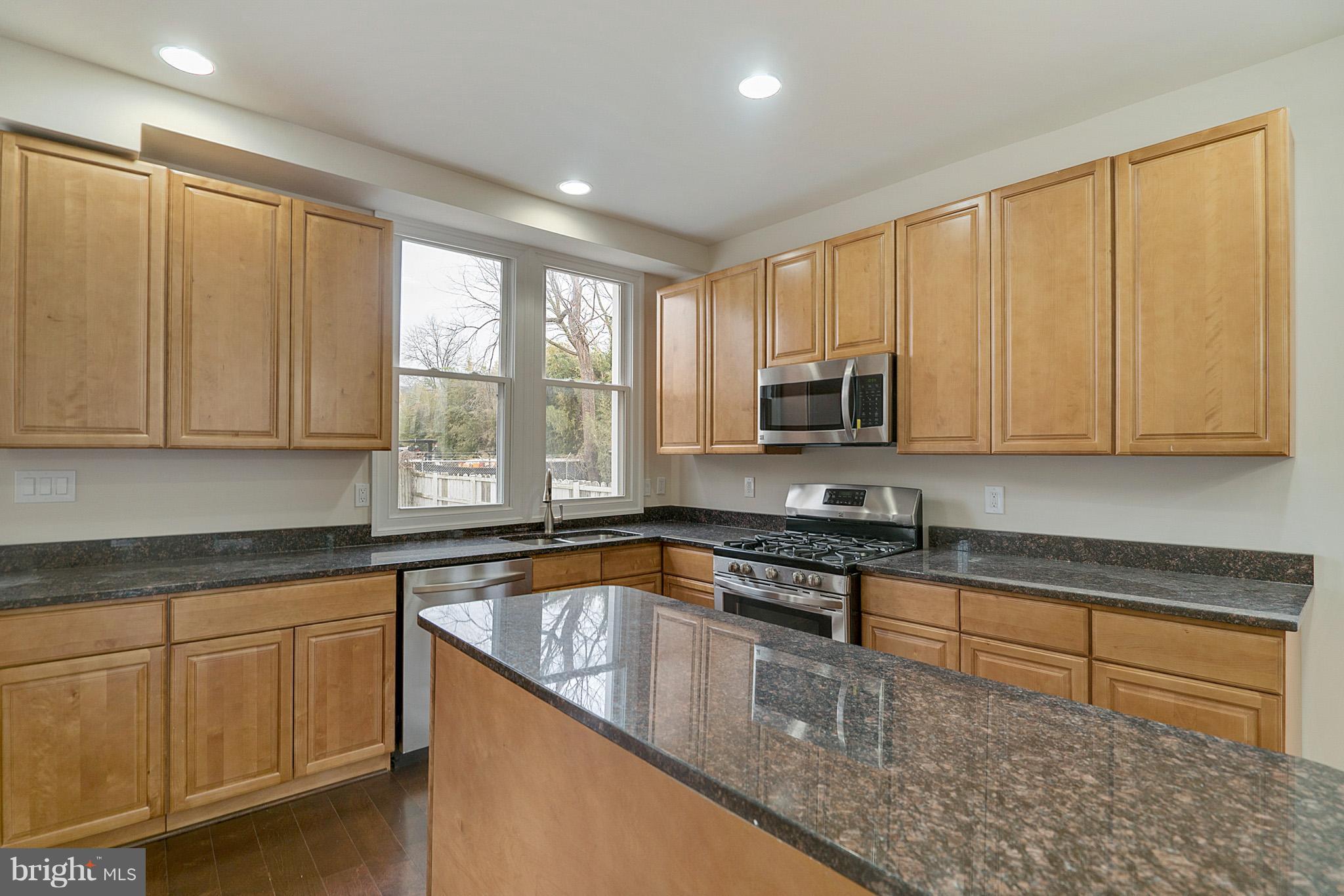 ROGERS & PHILLIPS - Residential