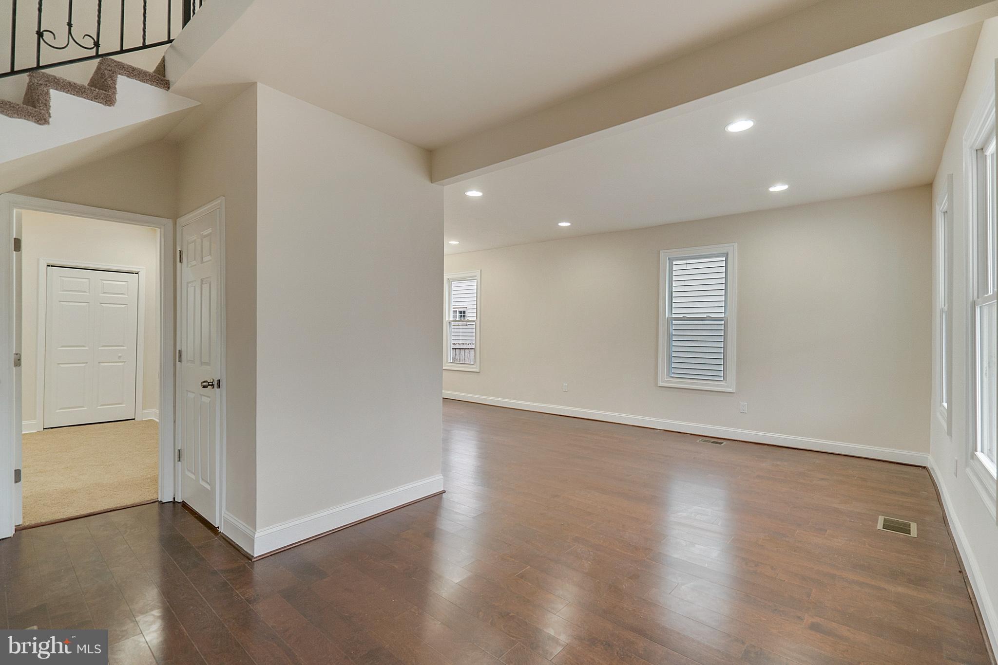 ROGERS & PHILLIPS - Residential