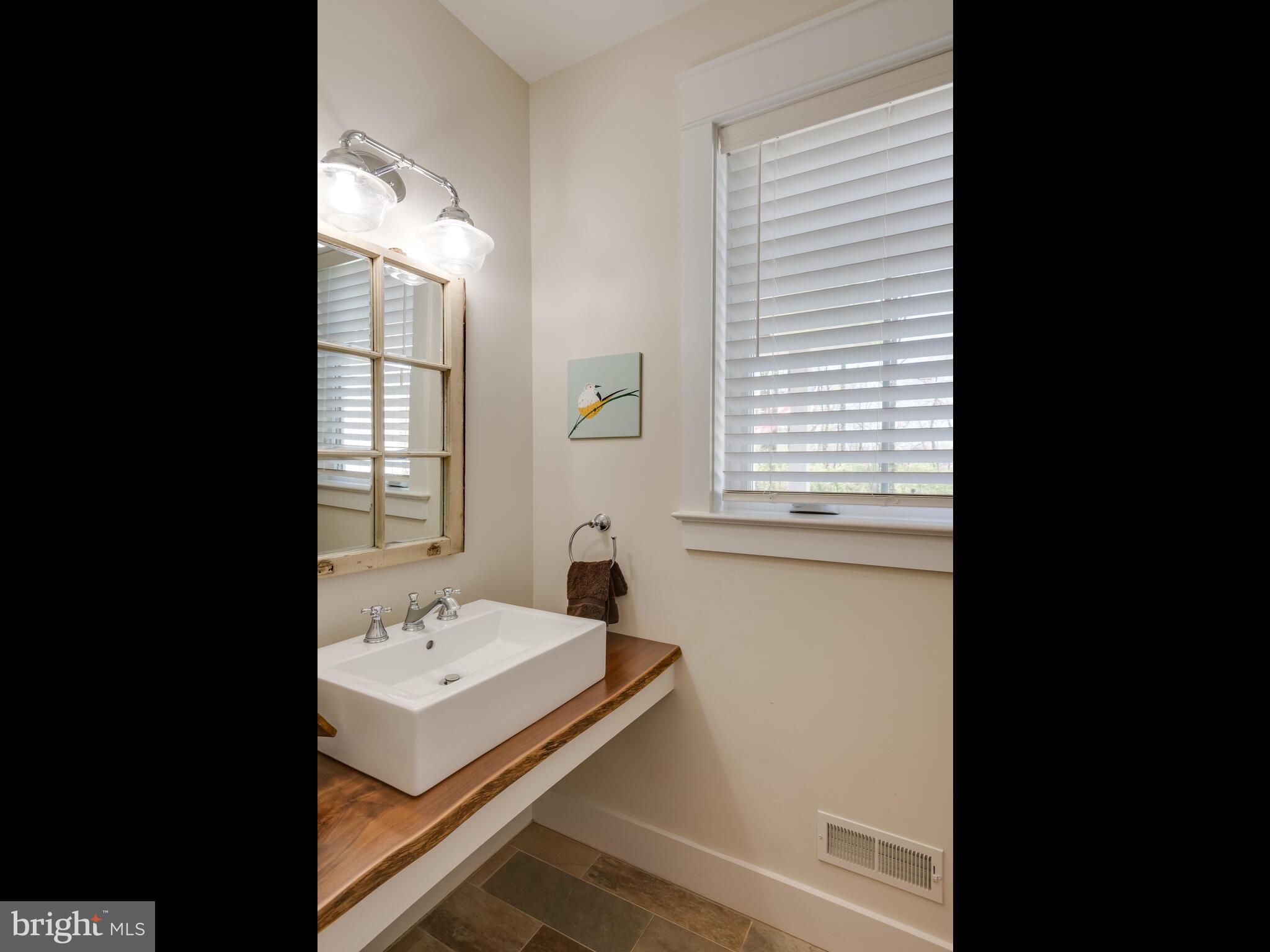 RADNOR HUNT - Residential