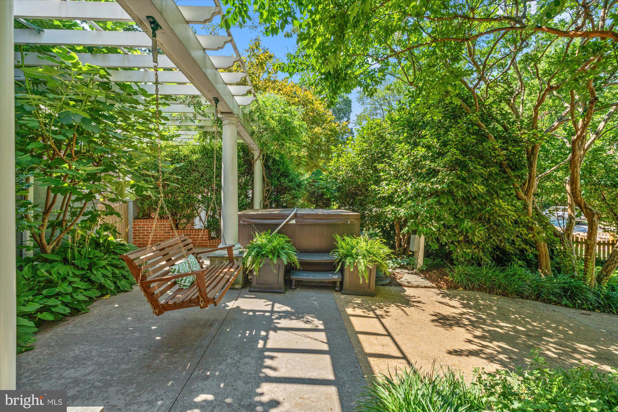 MOUNT IDA - Residential