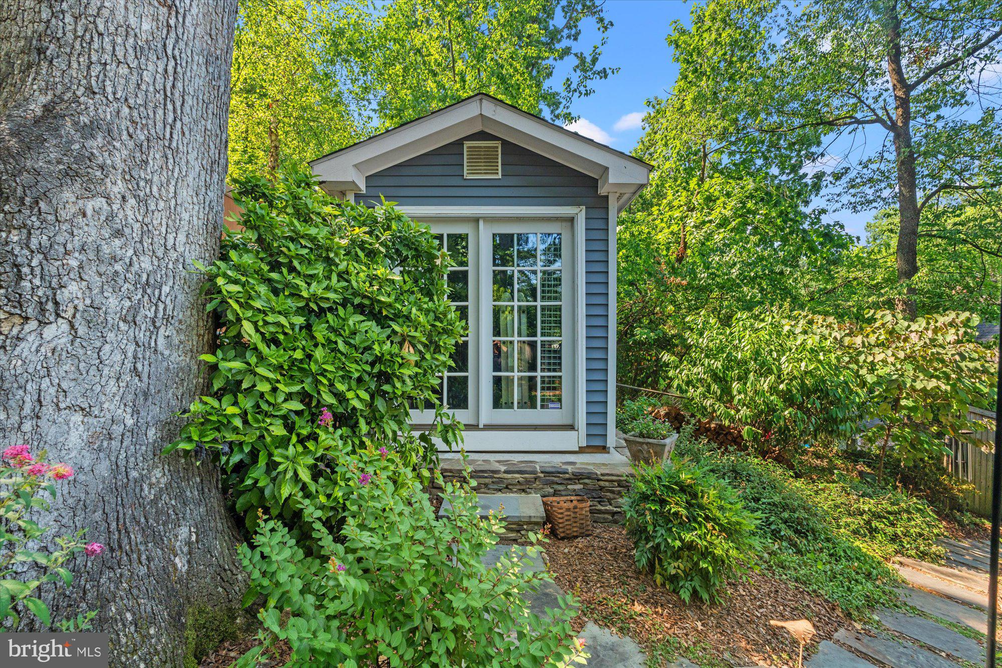 MOUNT IDA - Residential