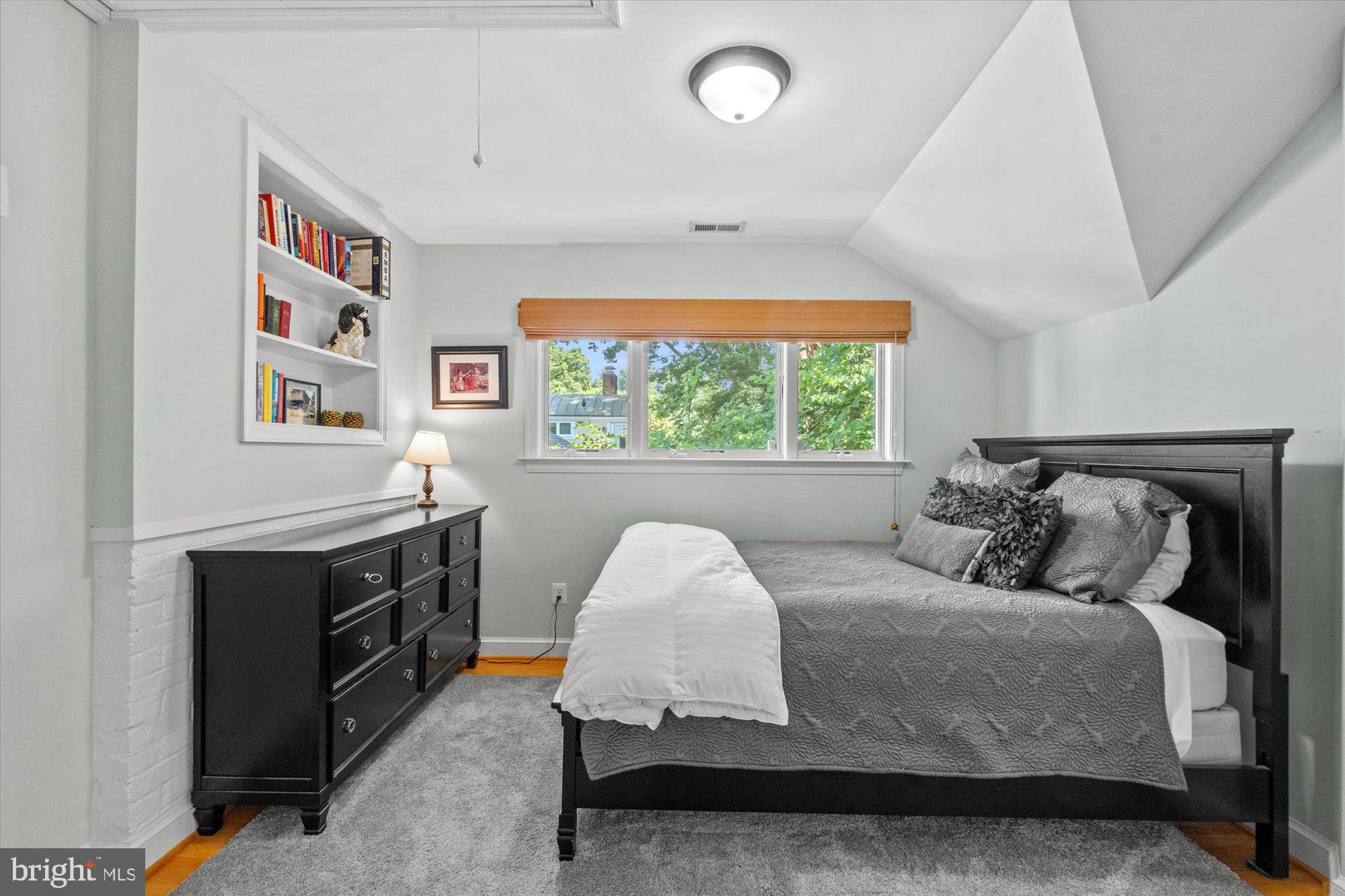 MOUNT IDA - Residential