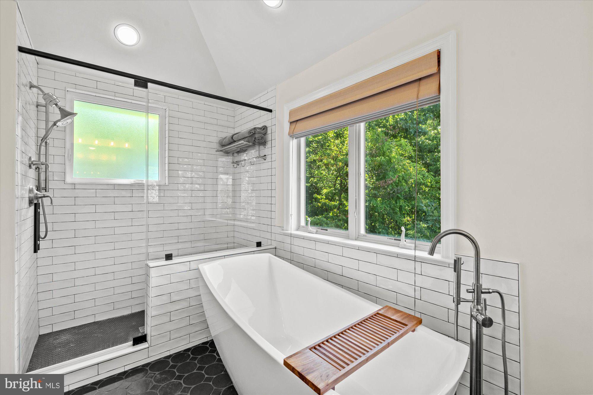 MOUNT IDA - Residential