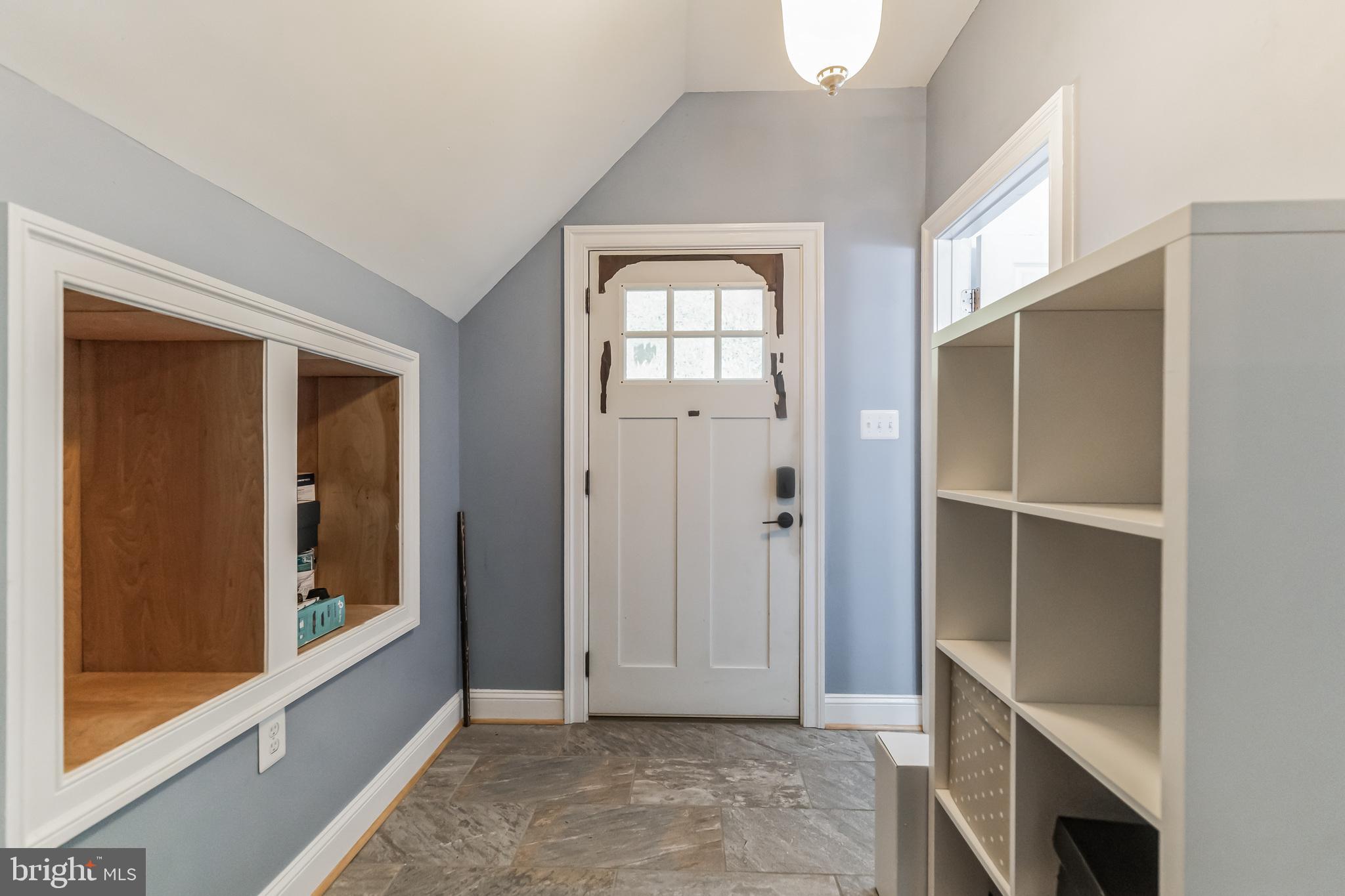 LAKE MONTCLAIR - Residential