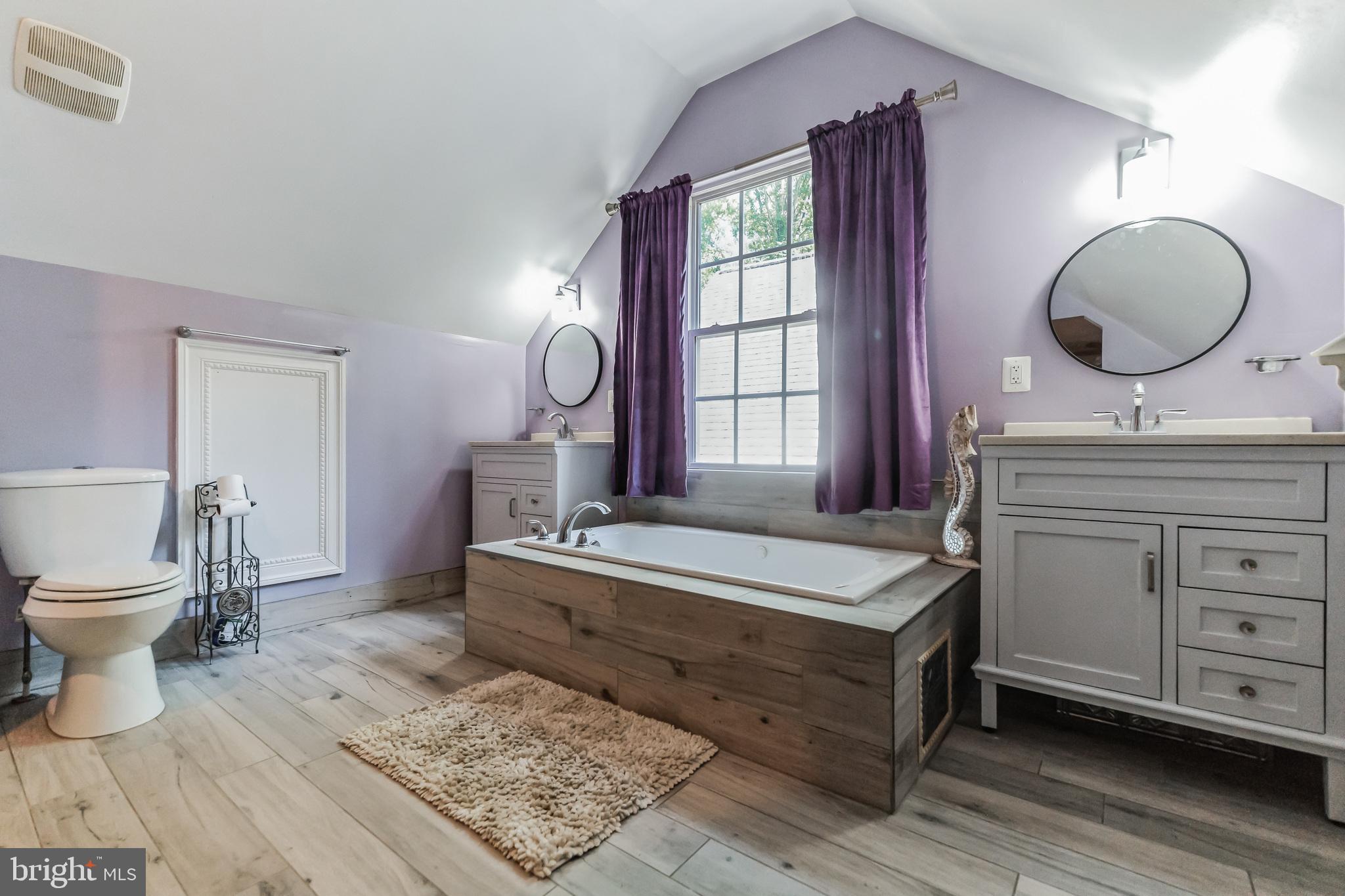 LAKE MONTCLAIR - Residential