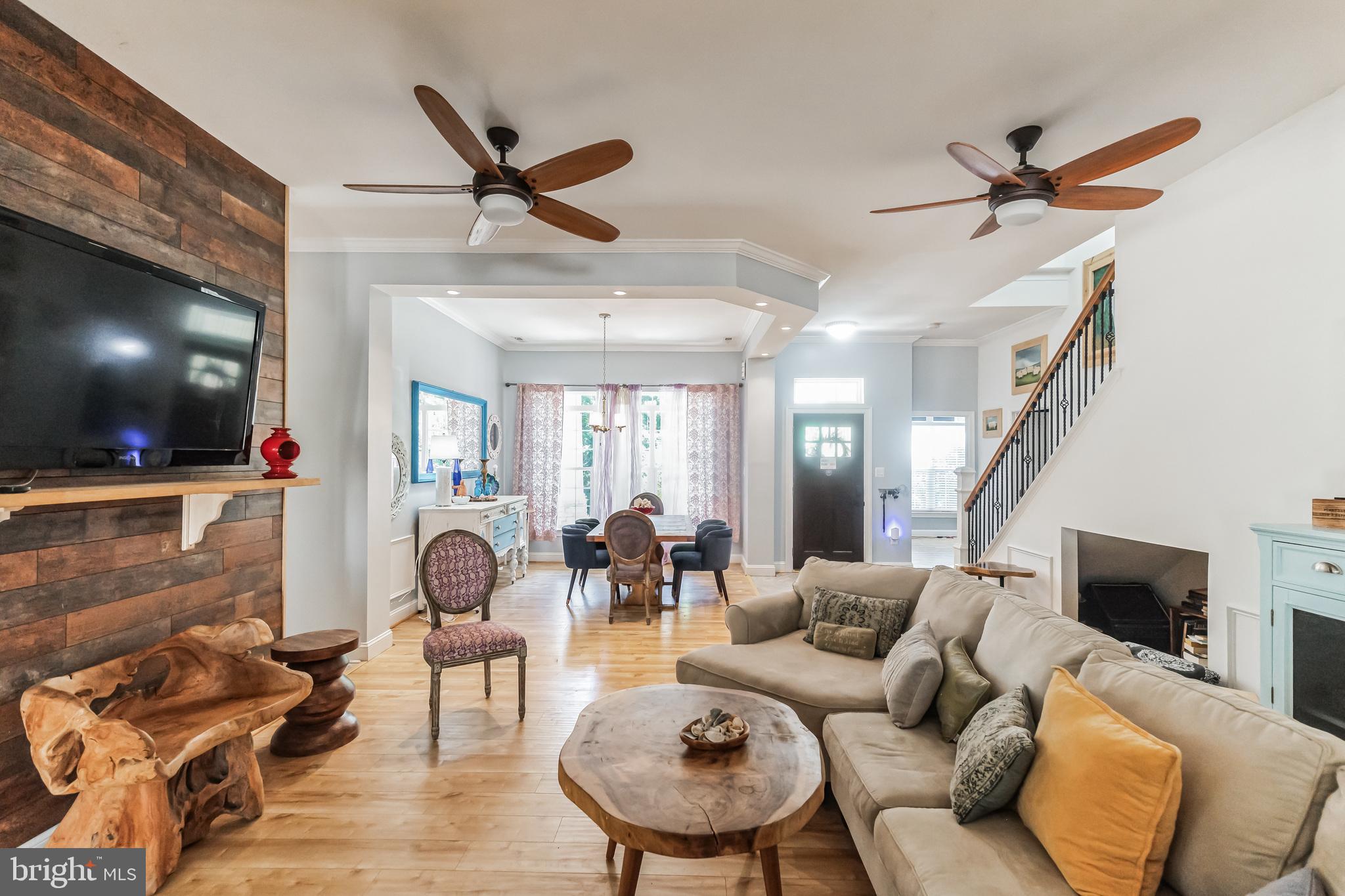 LAKE MONTCLAIR - Residential