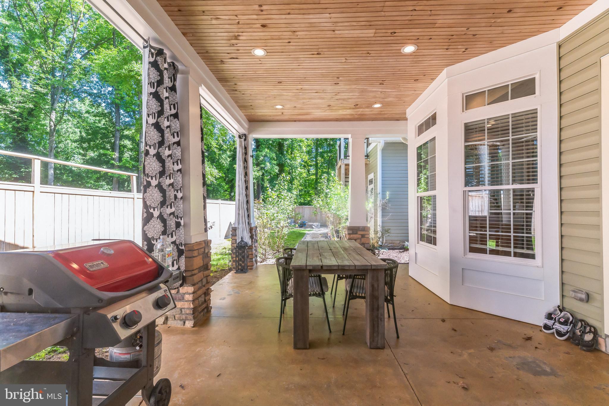 LAKE MONTCLAIR - Residential