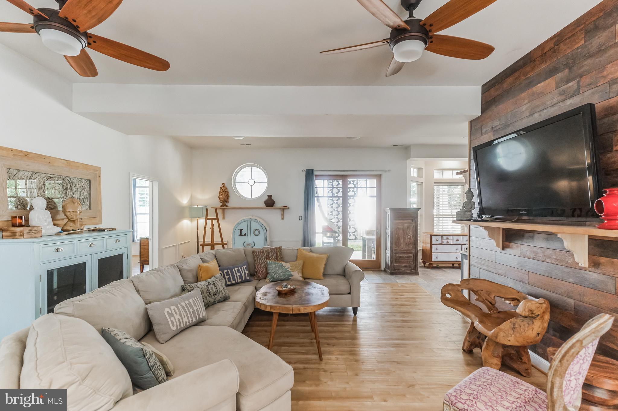 LAKE MONTCLAIR - Residential