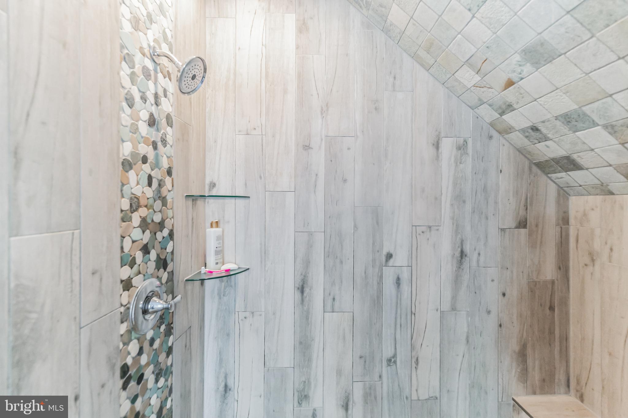 LAKE MONTCLAIR - Residential