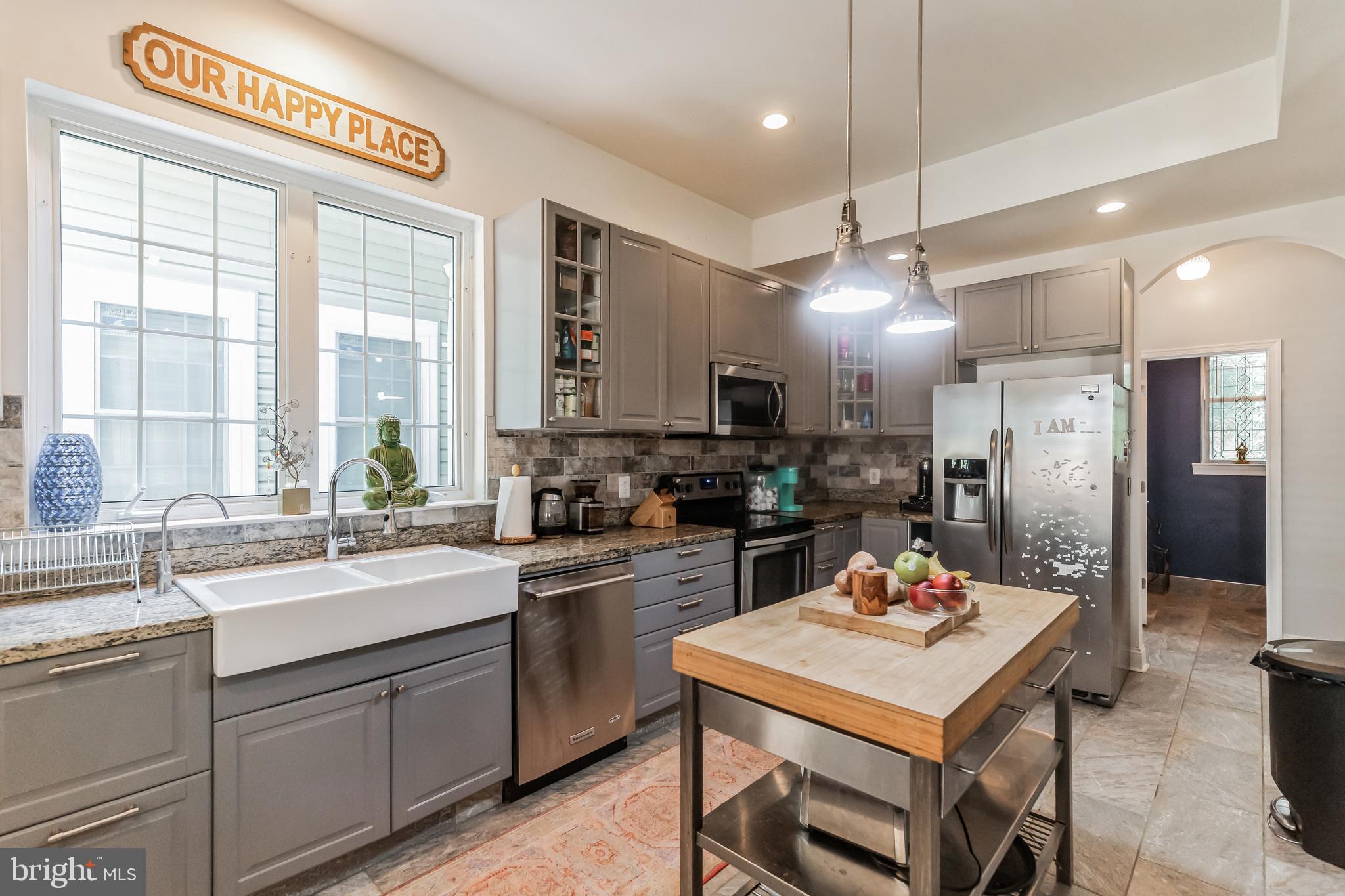 LAKE MONTCLAIR - Residential