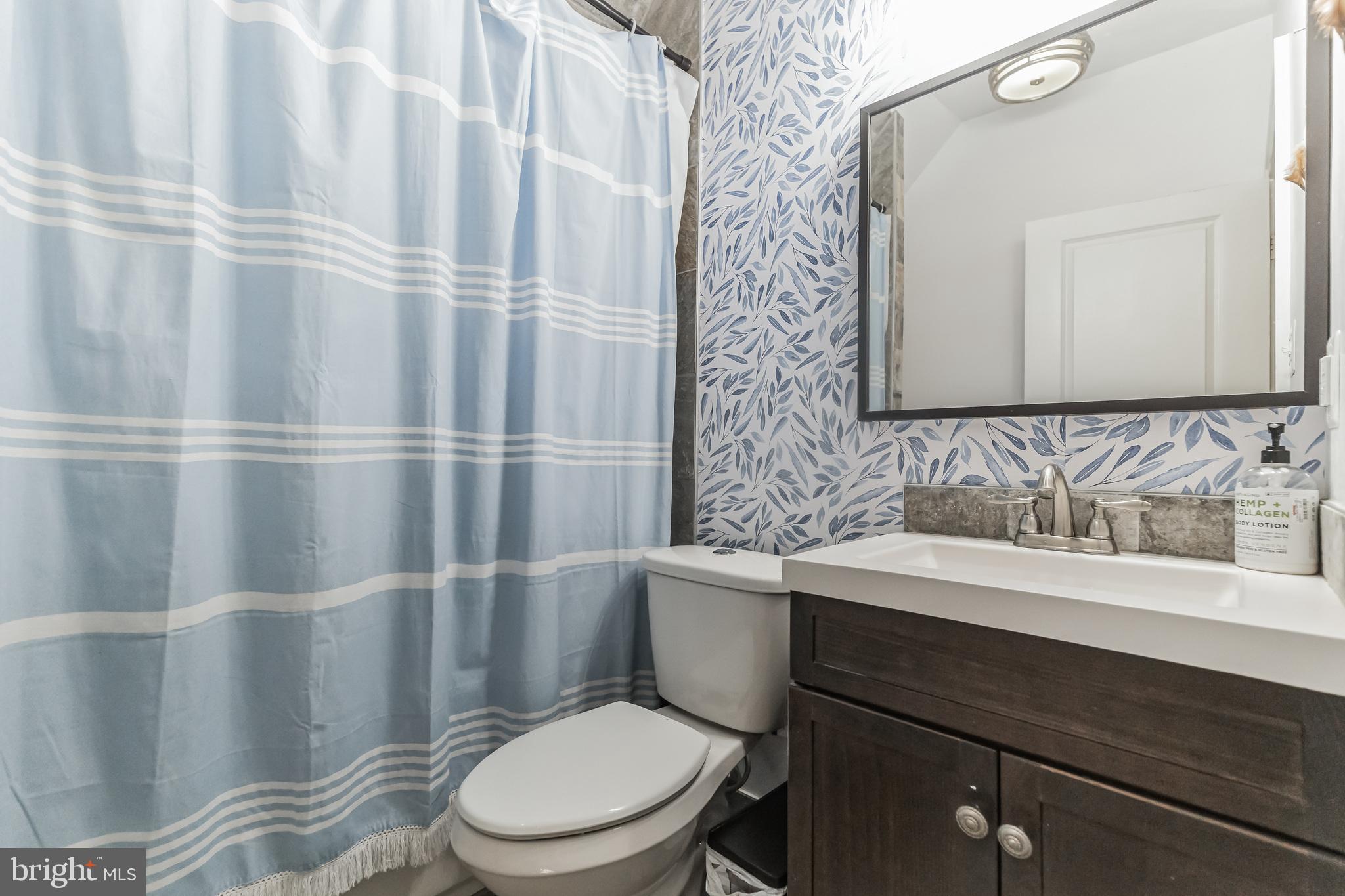 LAKE MONTCLAIR - Residential