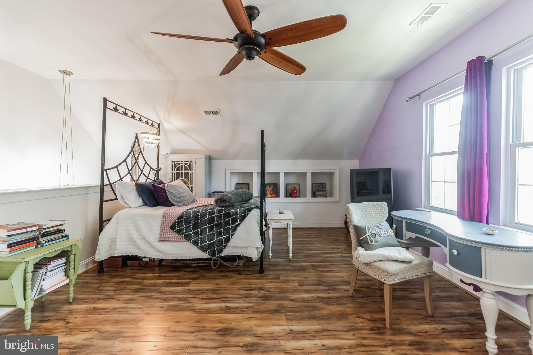 LAKE MONTCLAIR - Residential