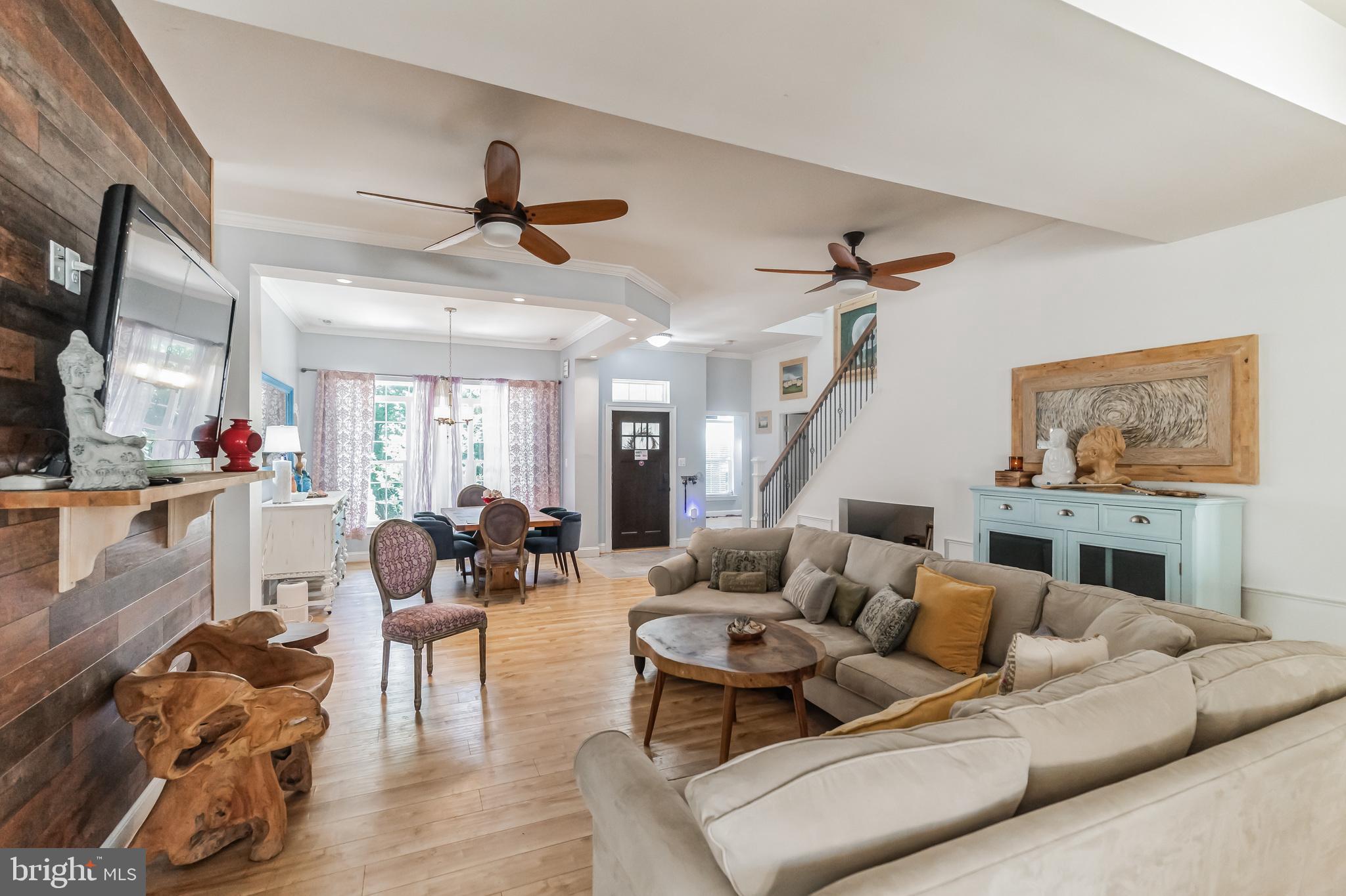 LAKE MONTCLAIR - Residential