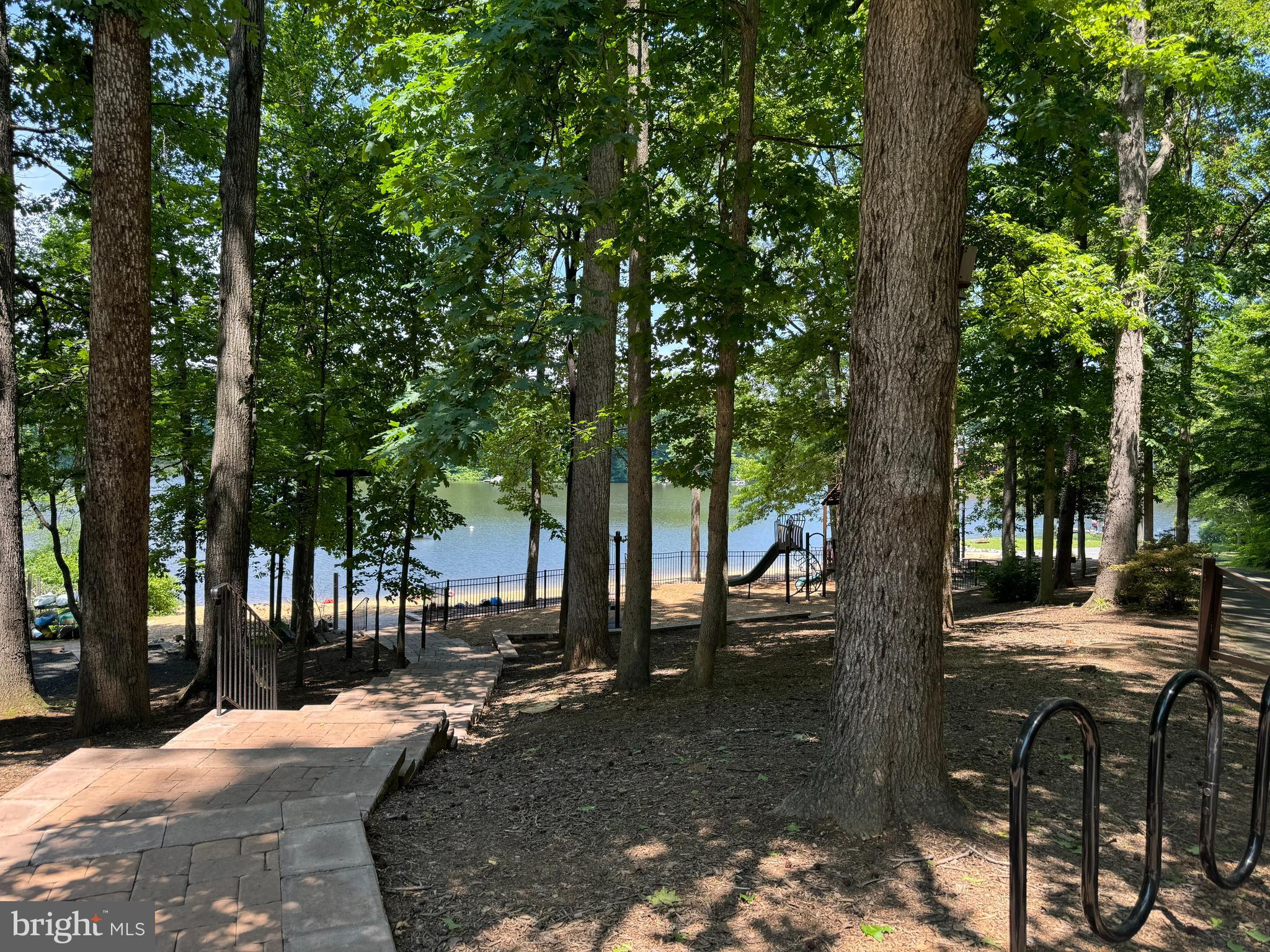 LAKE MONTCLAIR - Residential