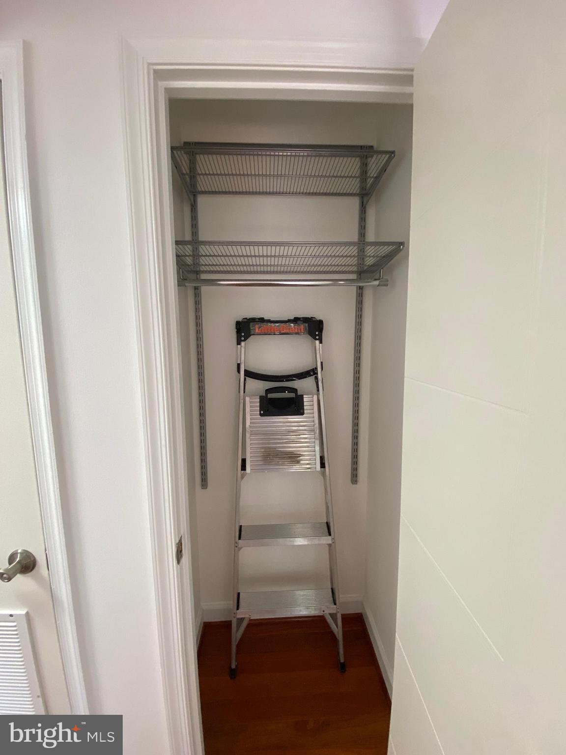 HARBOR TERRACE - Residential Lease