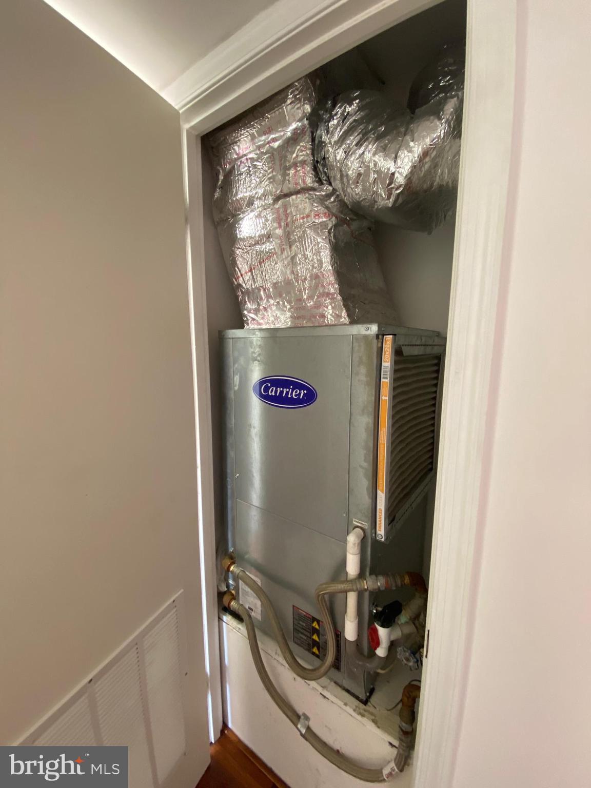 HARBOR TERRACE - Residential Lease