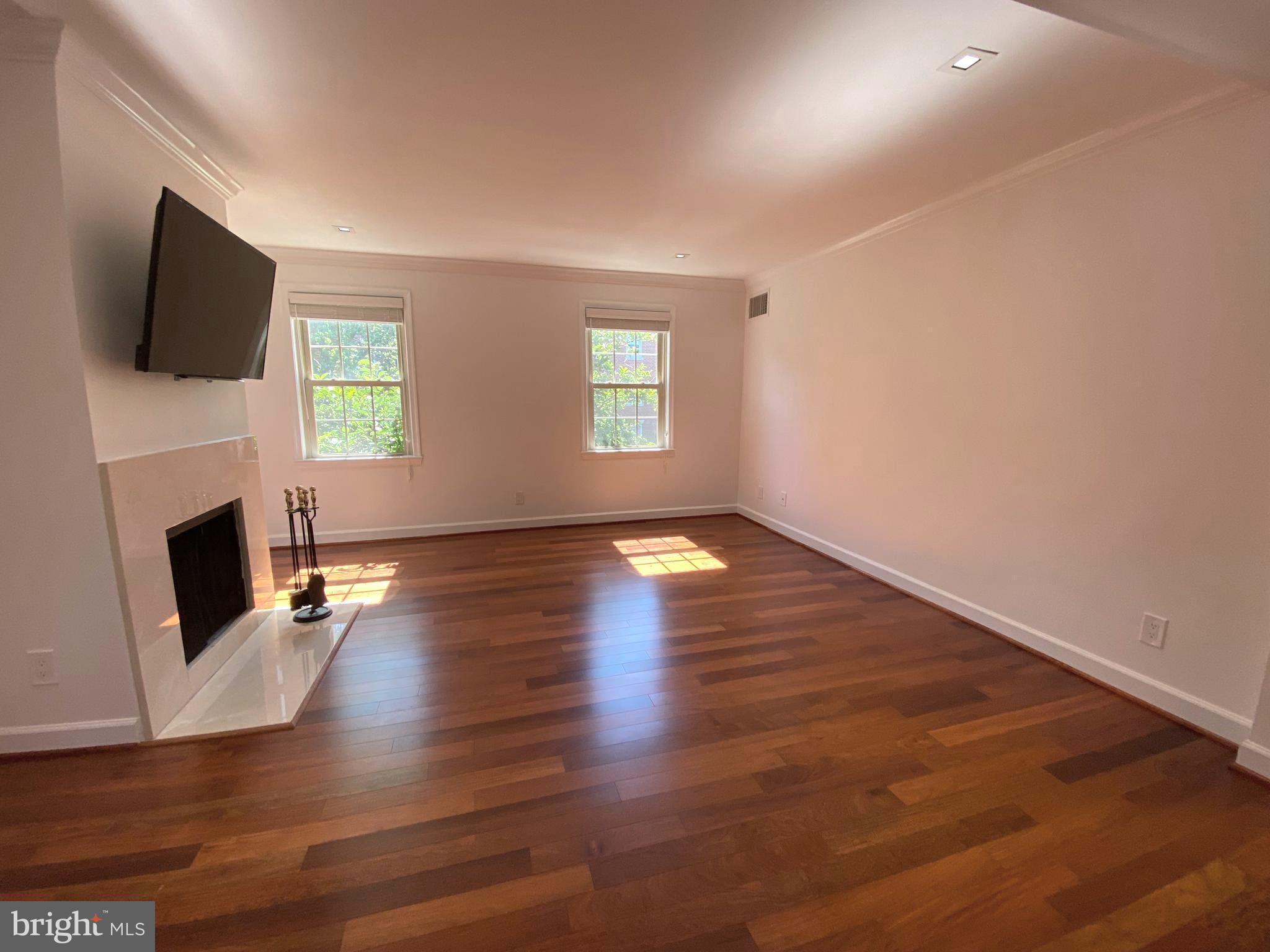 HARBOR TERRACE - Residential Lease