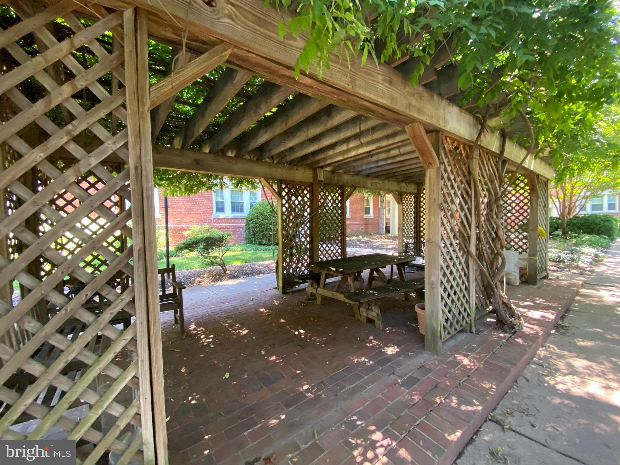 HARBOR TERRACE - Residential Lease