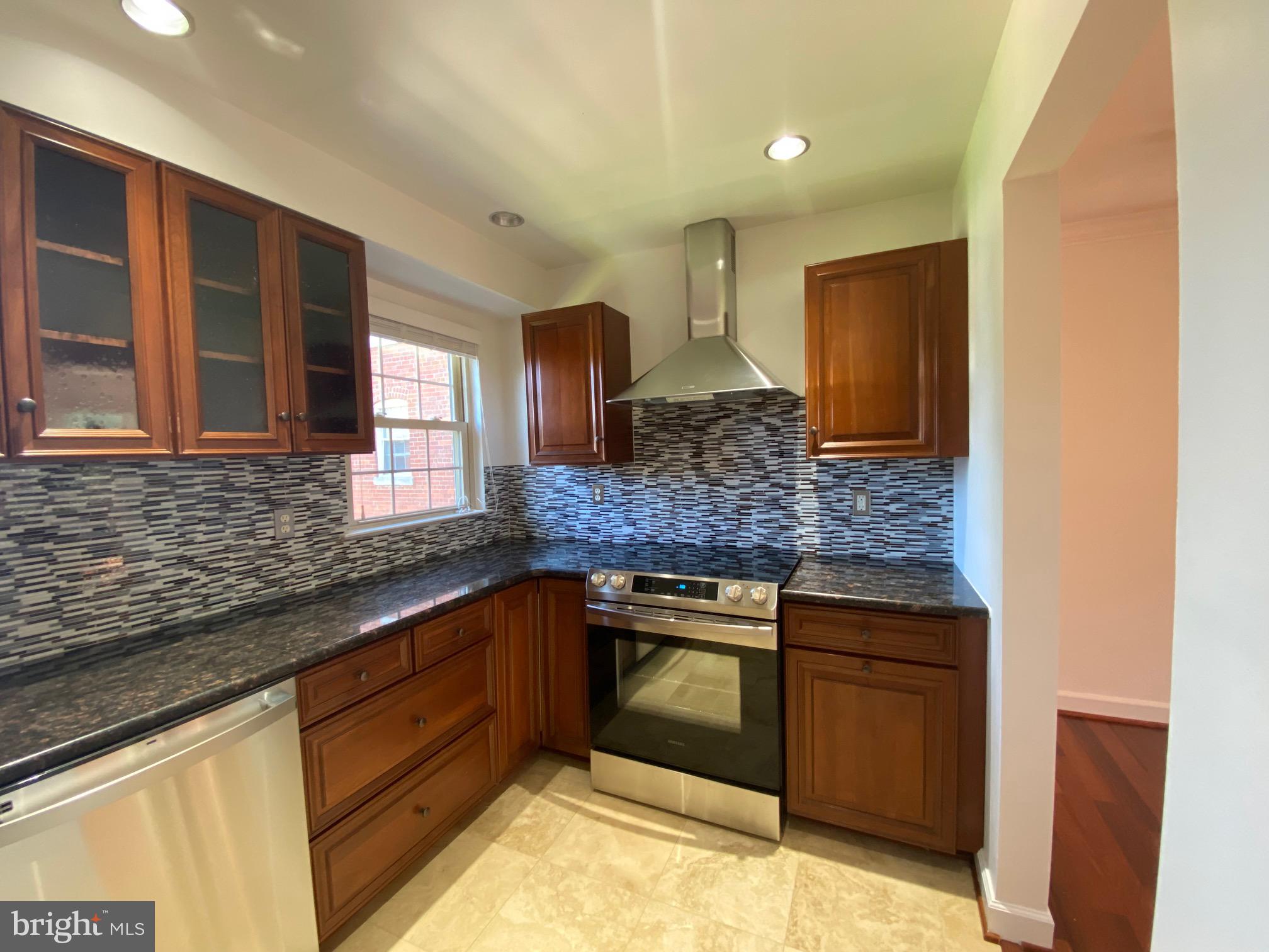 HARBOR TERRACE - Residential Lease