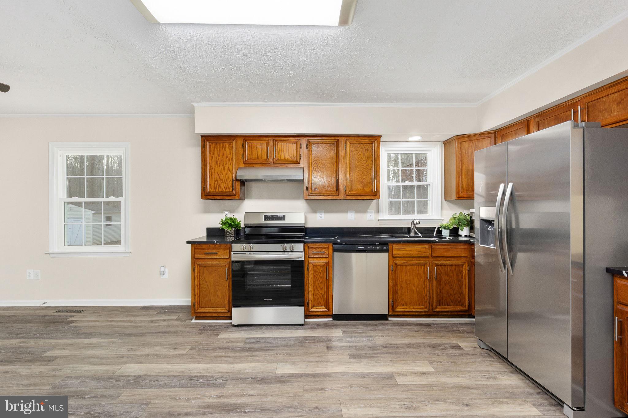 TALL OAKS - Residential