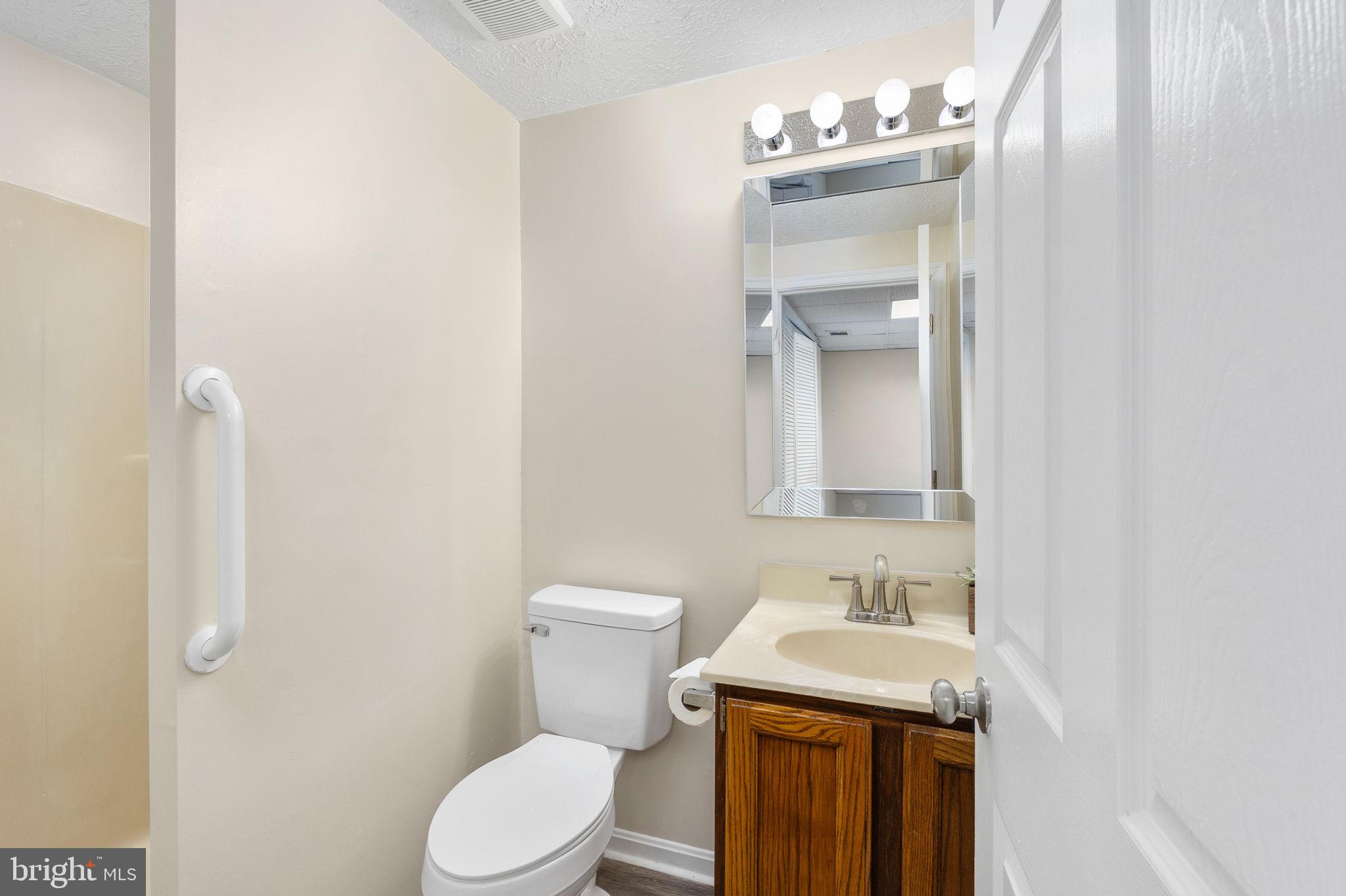 TALL OAKS - Residential