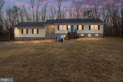 Homes For Sale - 8346 White Shop Road<br/> CULPEPER, VA 22701