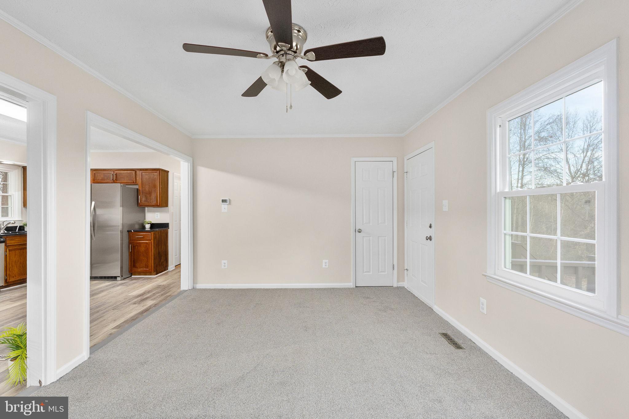 TALL OAKS - Residential