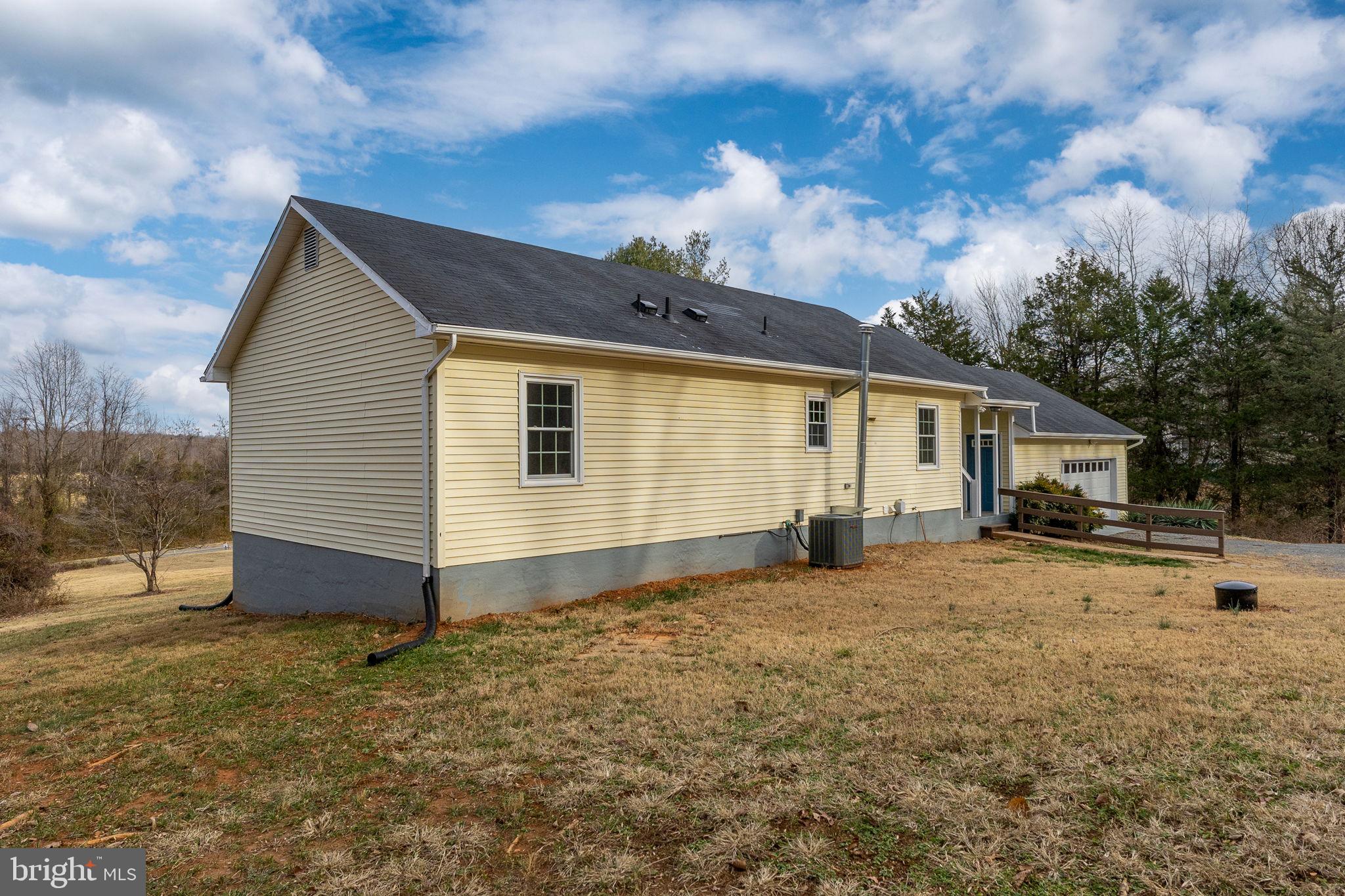 TALL OAKS - Residential