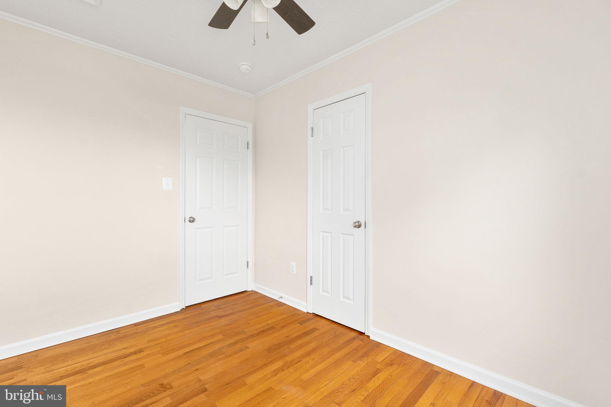 TALL OAKS - Residential