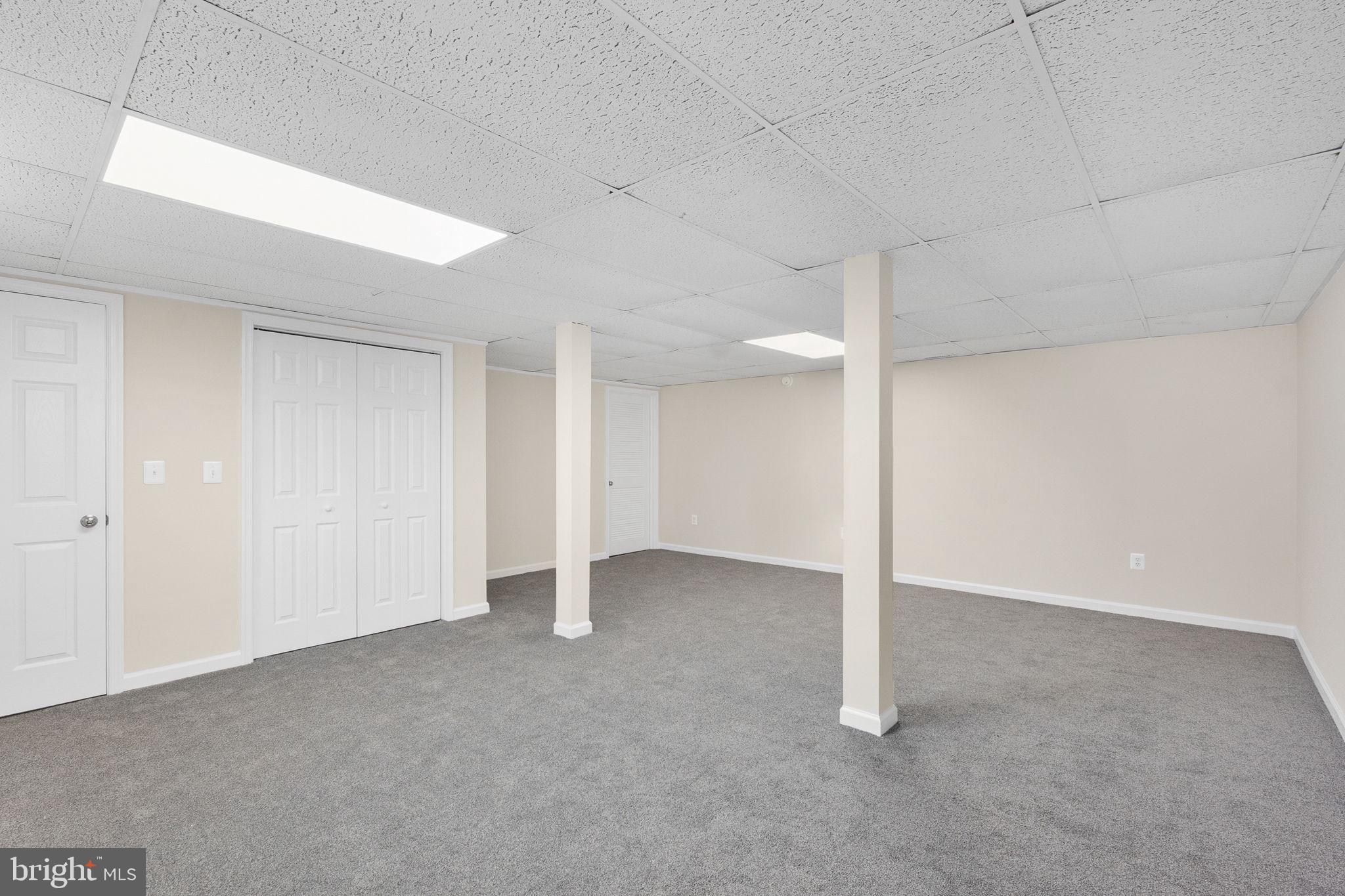 TALL OAKS - Residential