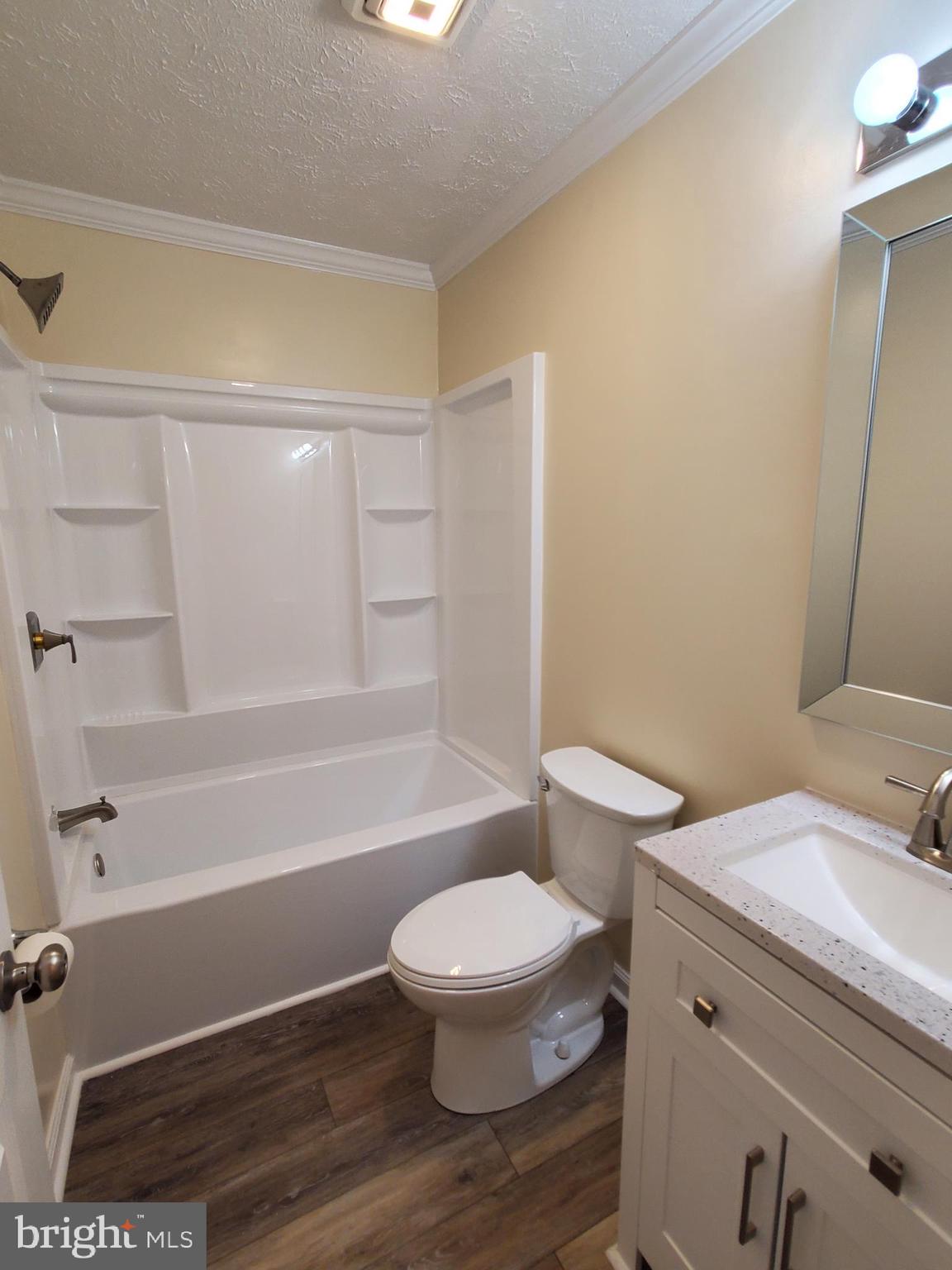 TALL OAKS - Residential