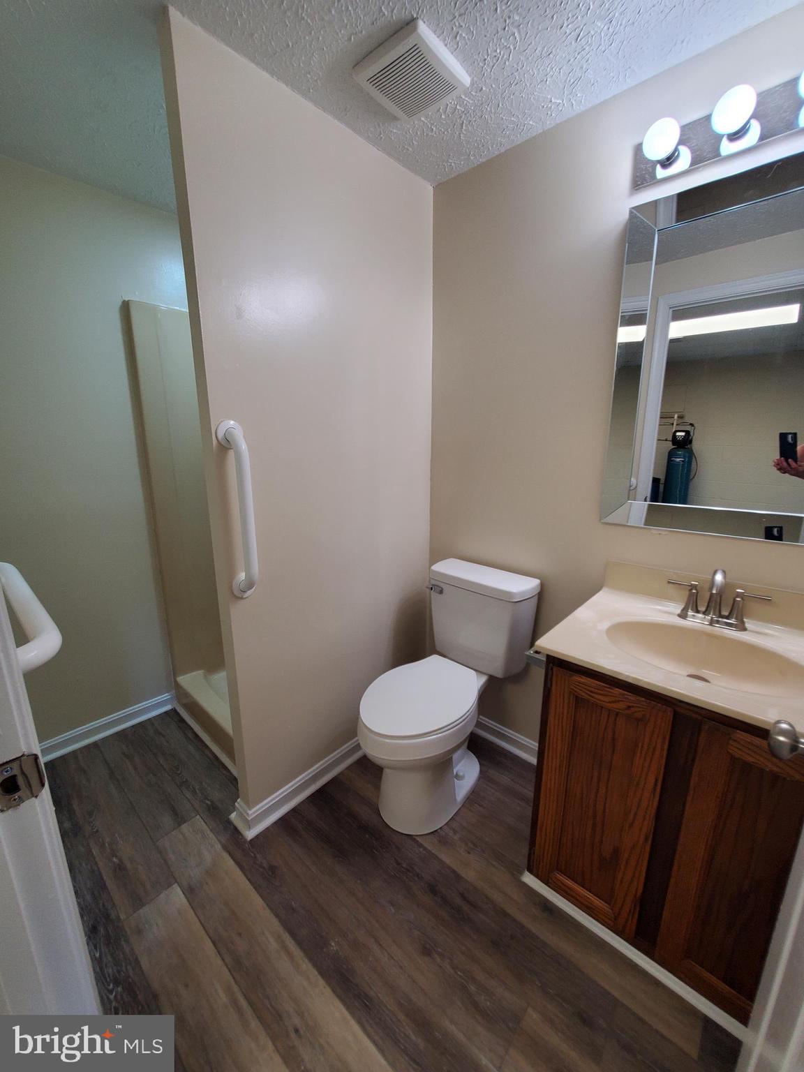 TALL OAKS - Residential