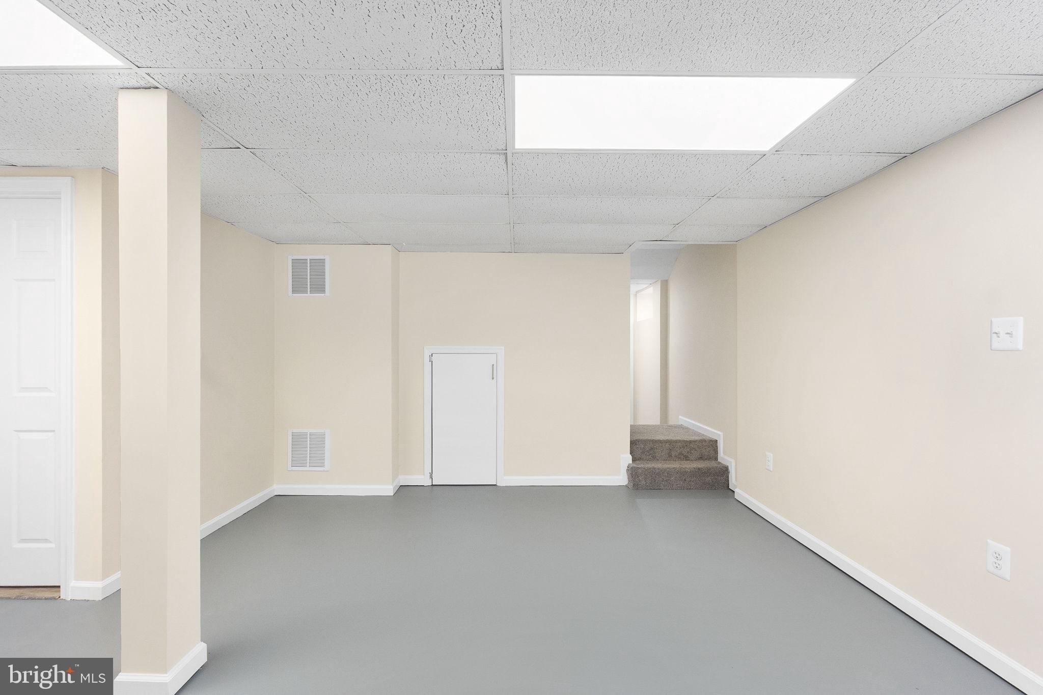 TALL OAKS - Residential