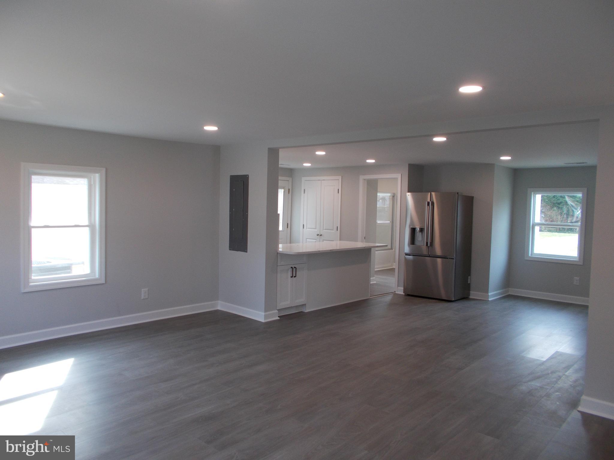 EASTON - Residential