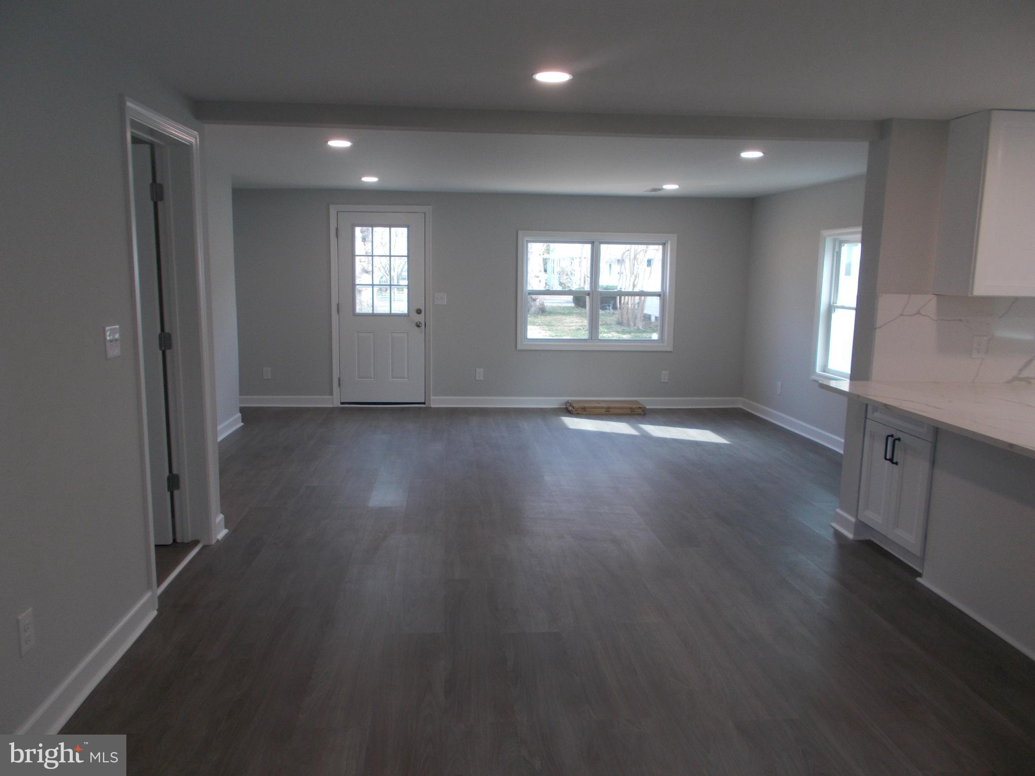 EASTON - Residential