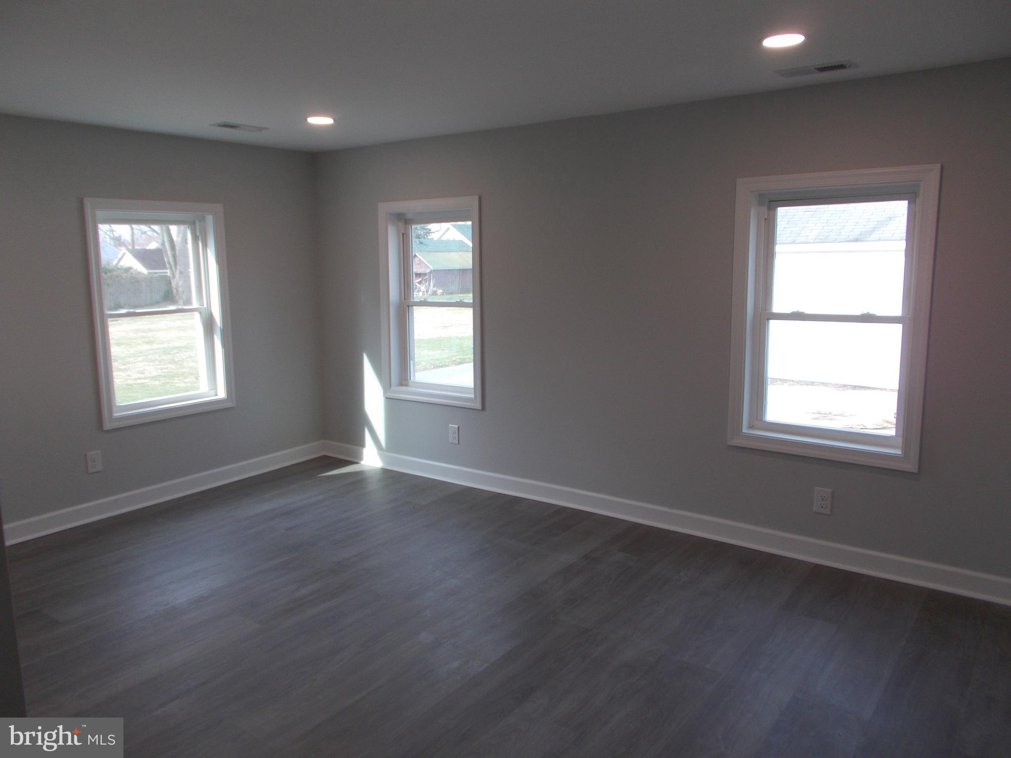 EASTON - Residential