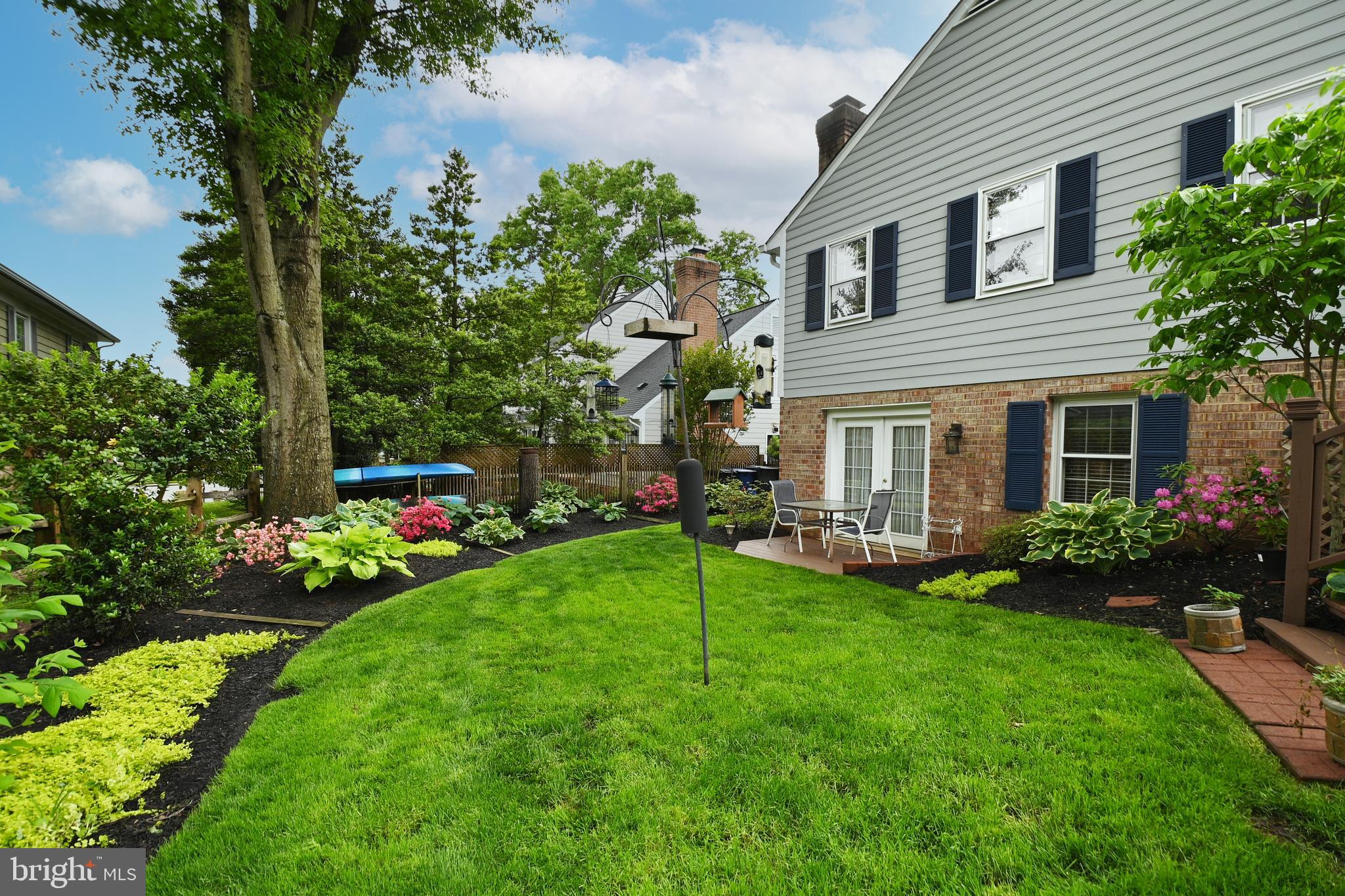 SIGNAL HILL - Residential