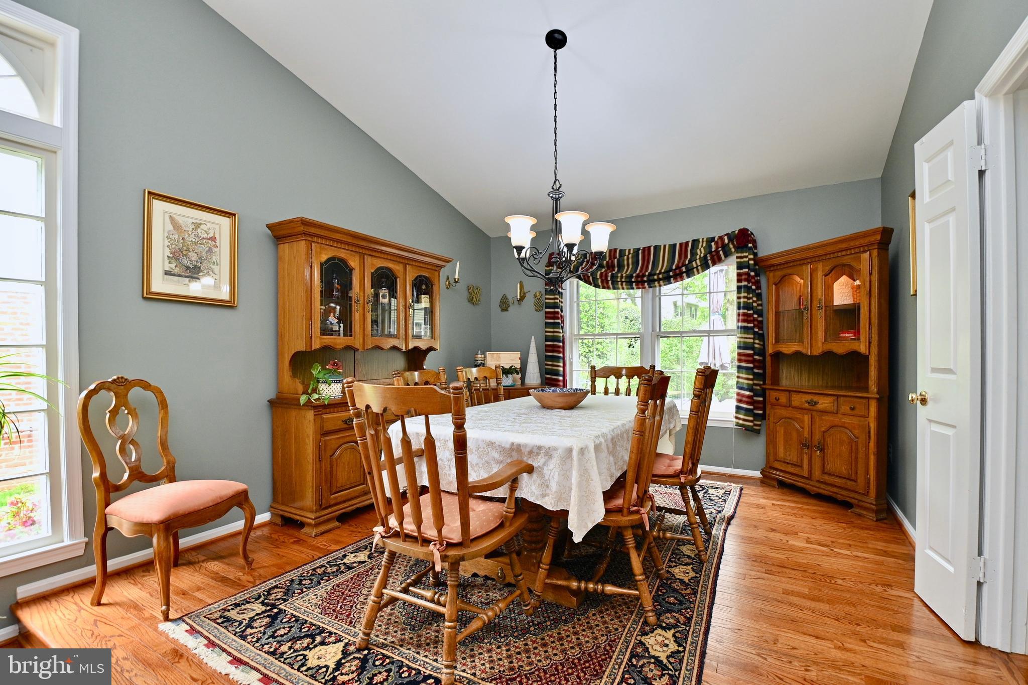 SIGNAL HILL - Residential