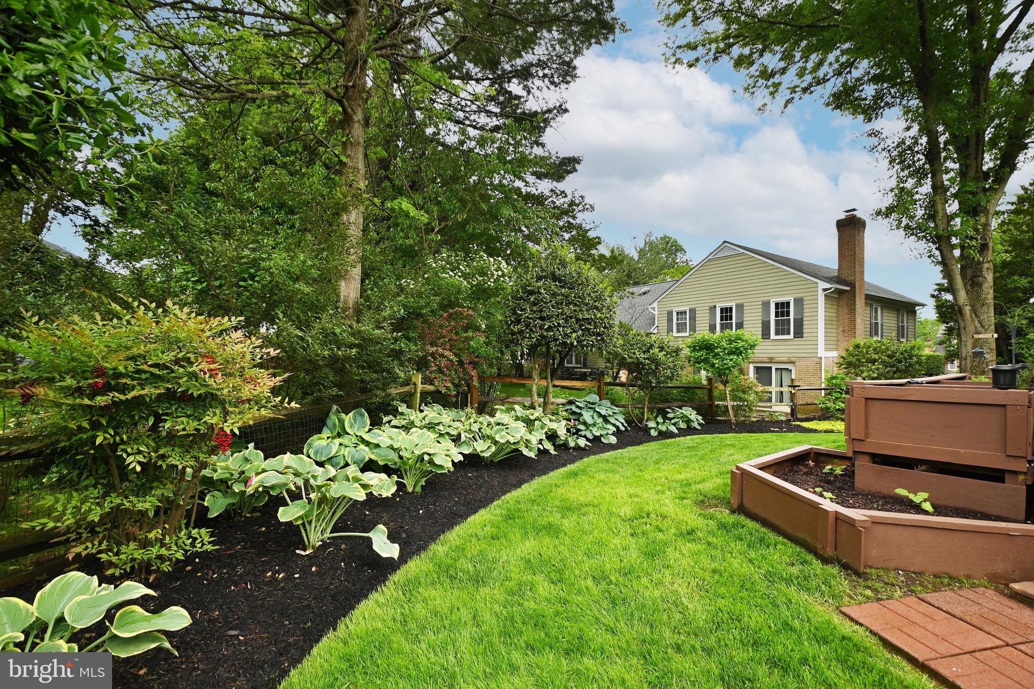 SIGNAL HILL - Residential