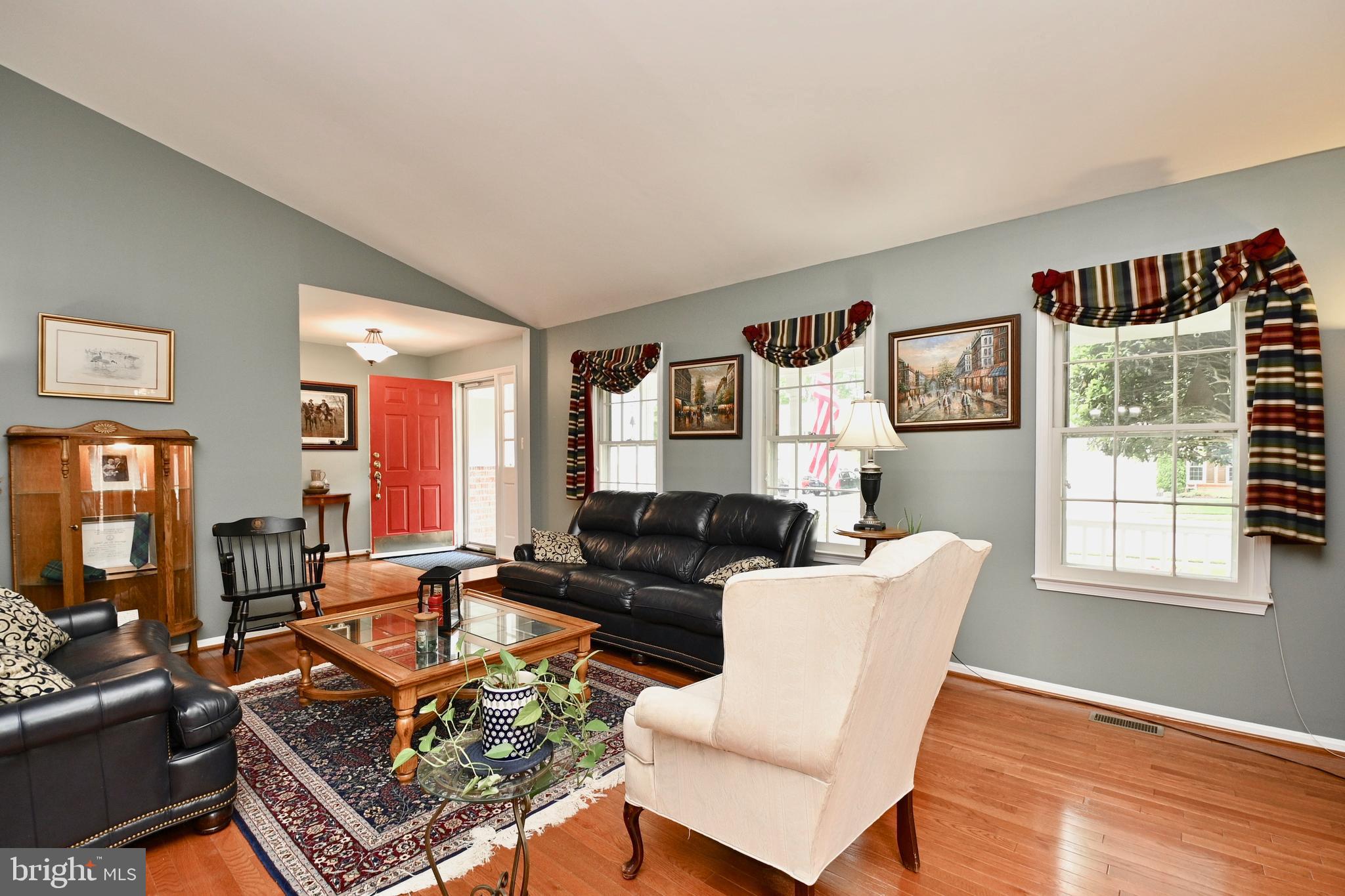 SIGNAL HILL - Residential