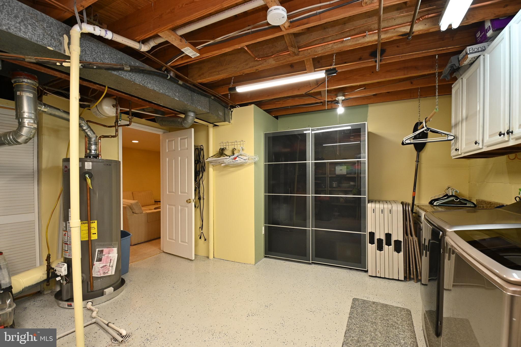 SIGNAL HILL - Residential