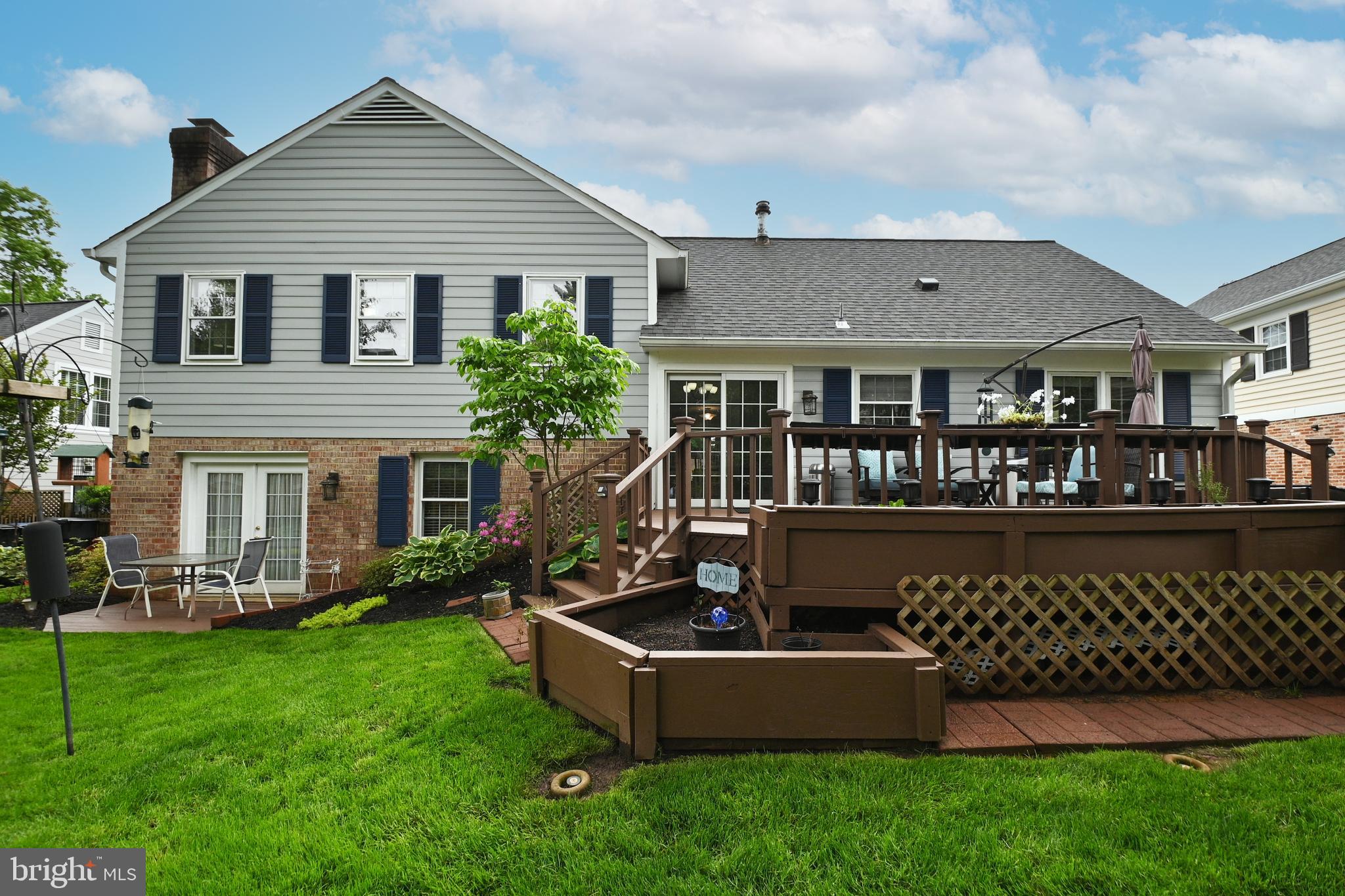 SIGNAL HILL - Residential