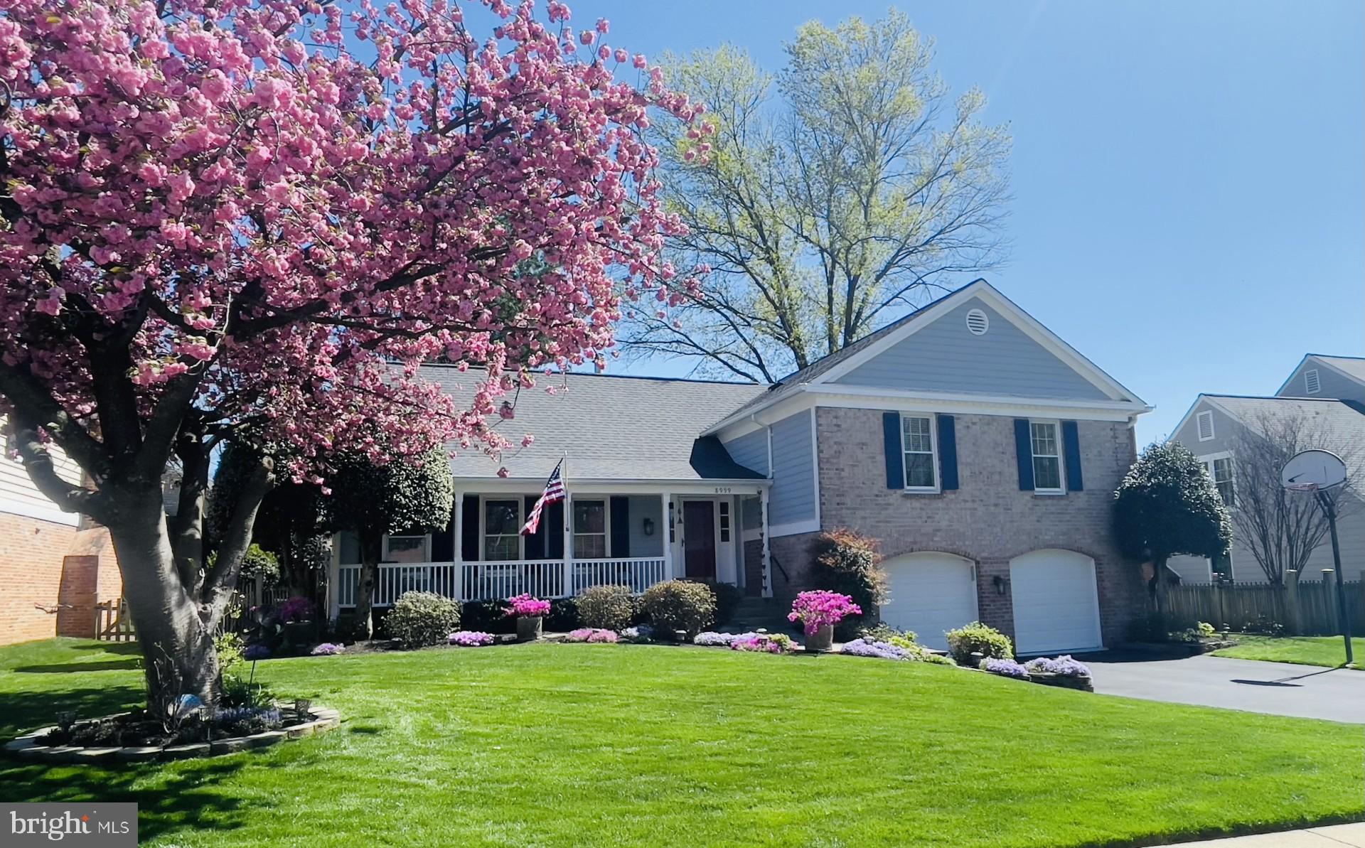 SIGNAL HILL - Residential