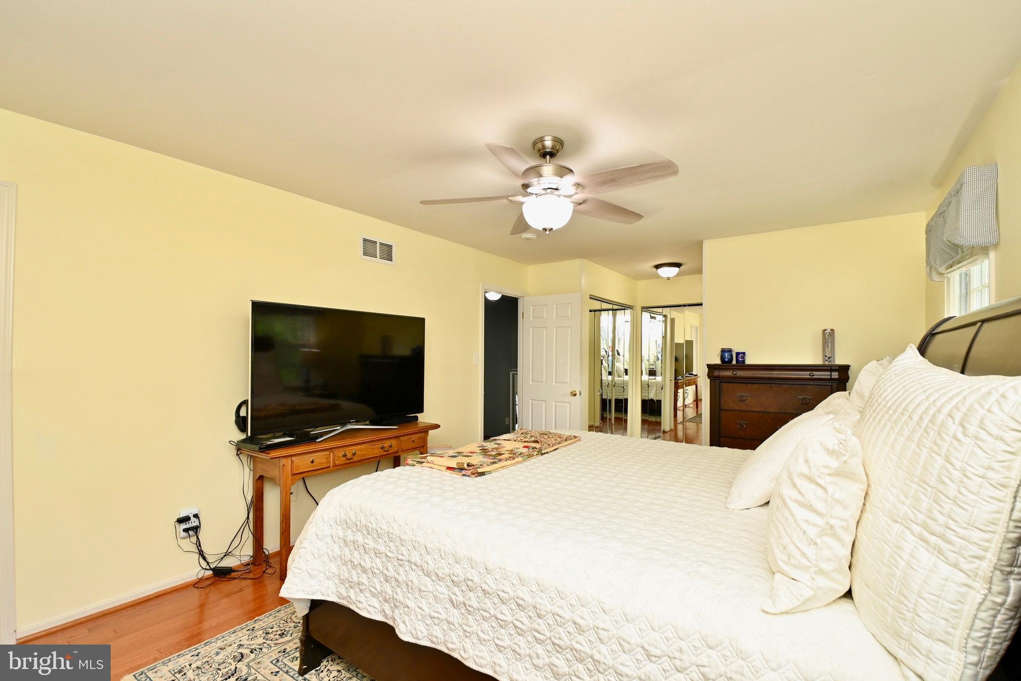 SIGNAL HILL - Residential