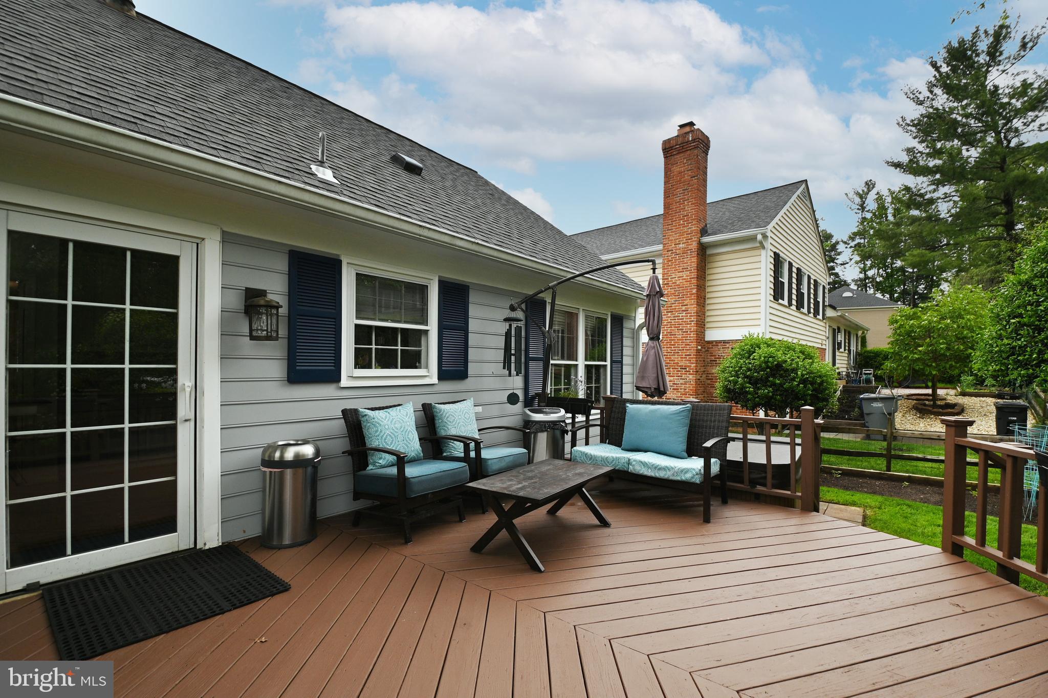 SIGNAL HILL - Residential