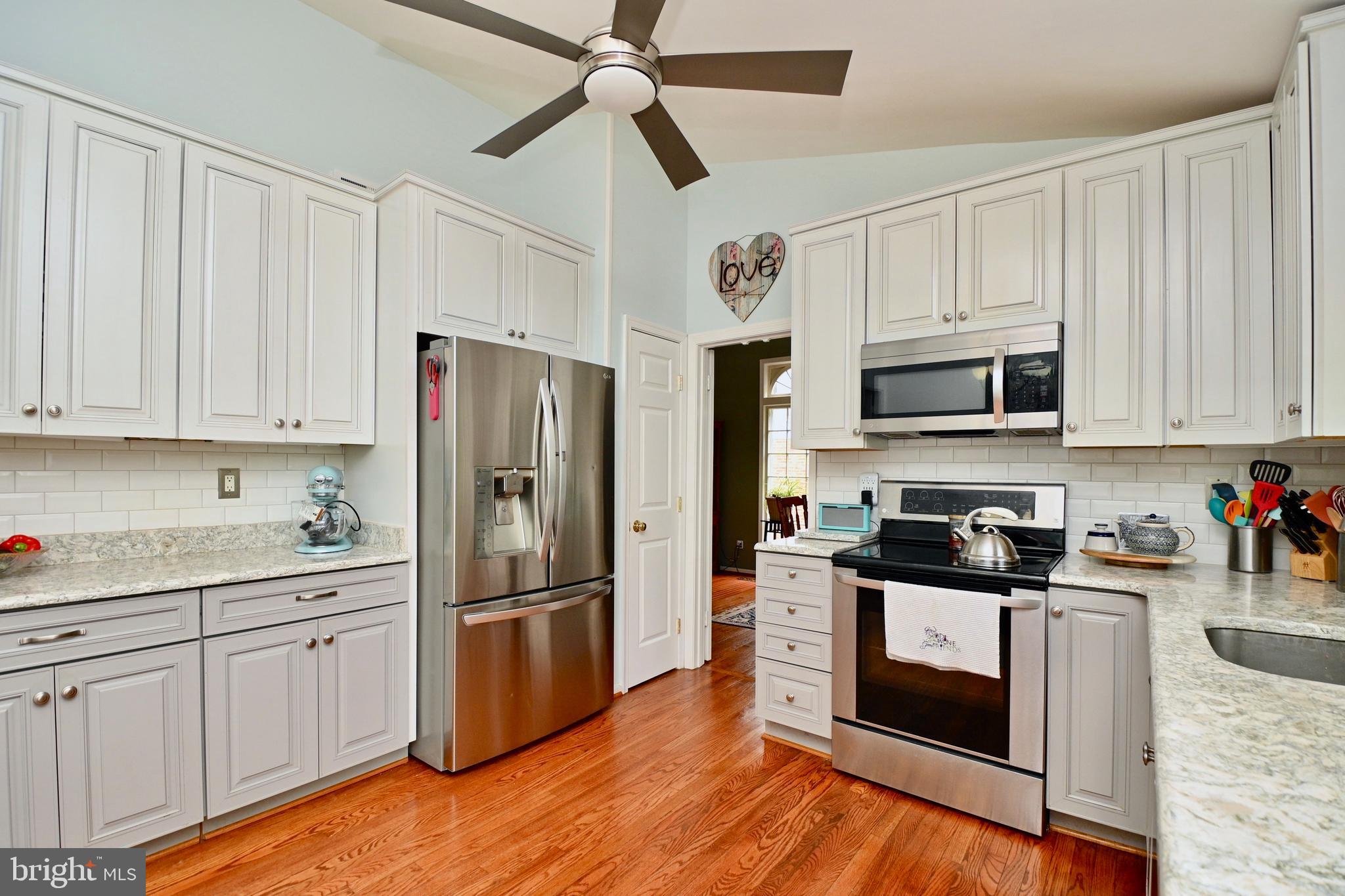 SIGNAL HILL - Residential