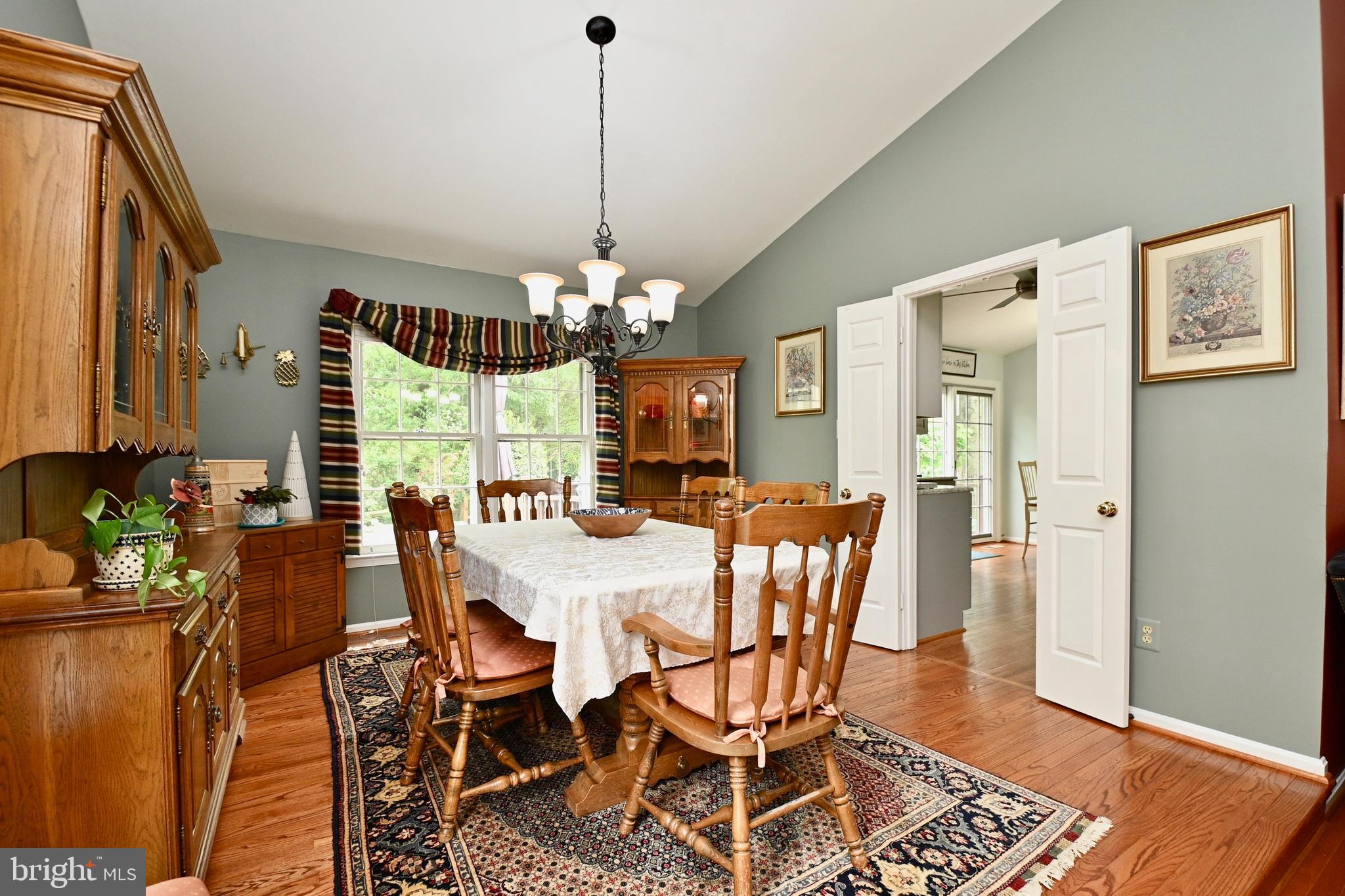 SIGNAL HILL - Residential