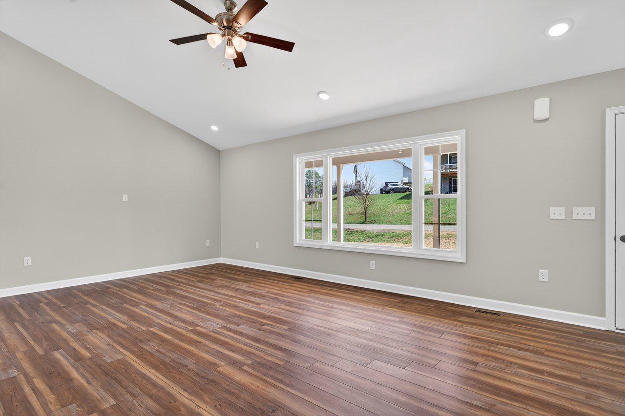 FOREST KNOLLS - Residential