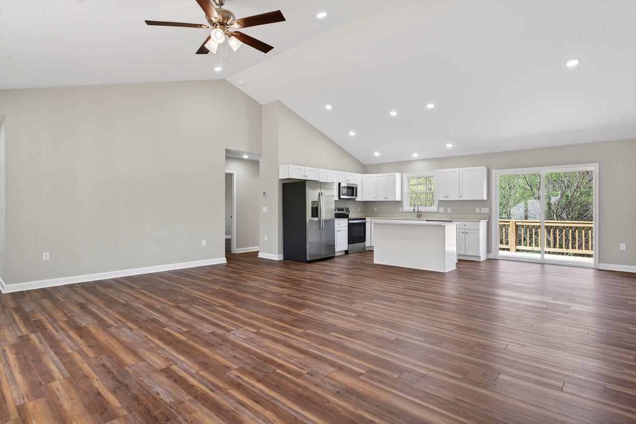 FOREST KNOLLS - Residential