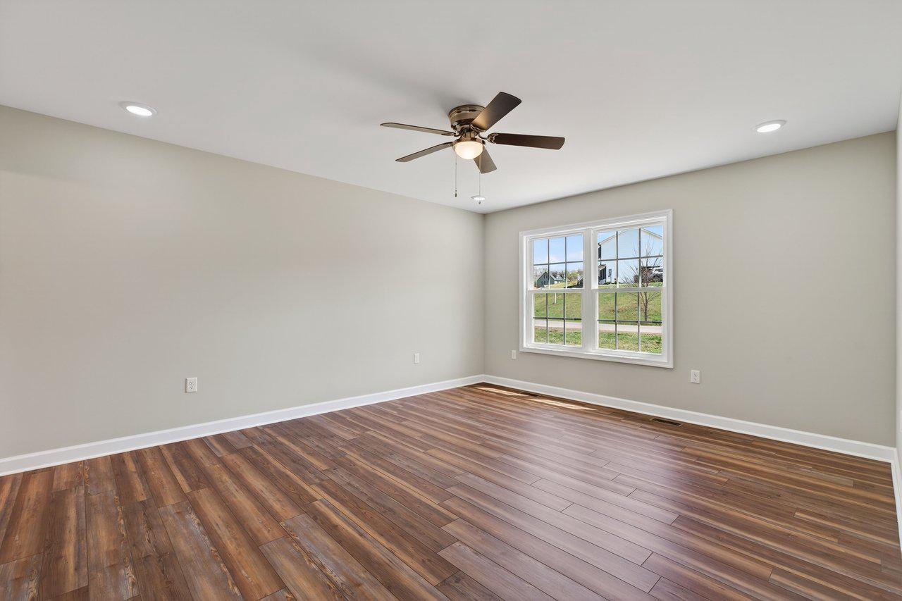 FOREST KNOLLS - Residential